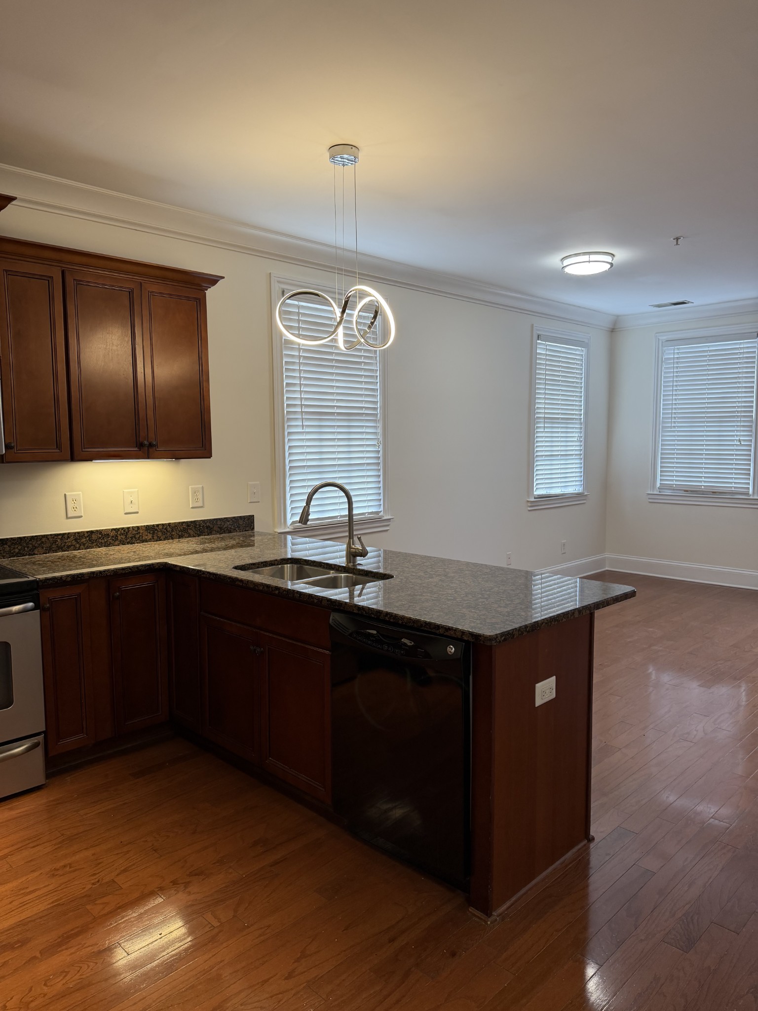 1300 Moher Blvd Unit: 302