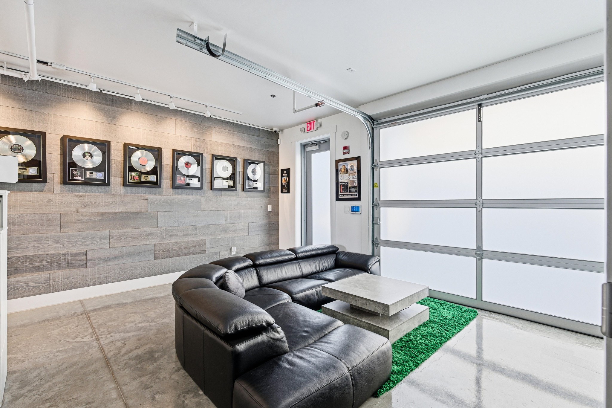 370 Herron Dr Apt 7