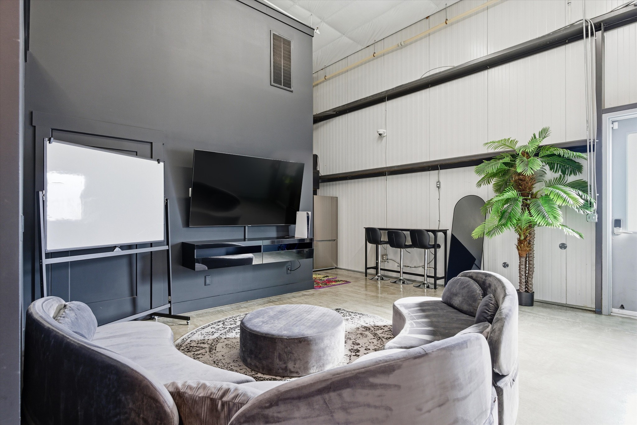 370 Herron Dr Apt 7