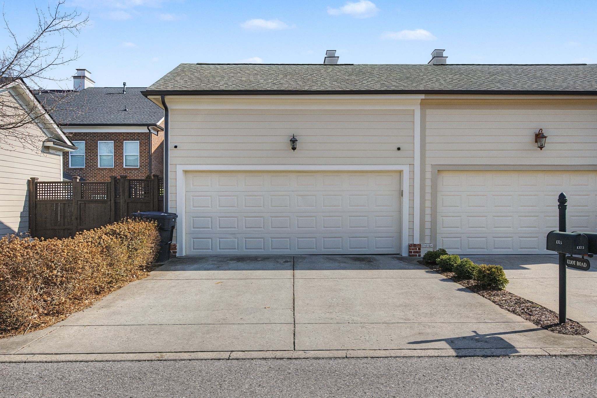 1375 Eliot Rd