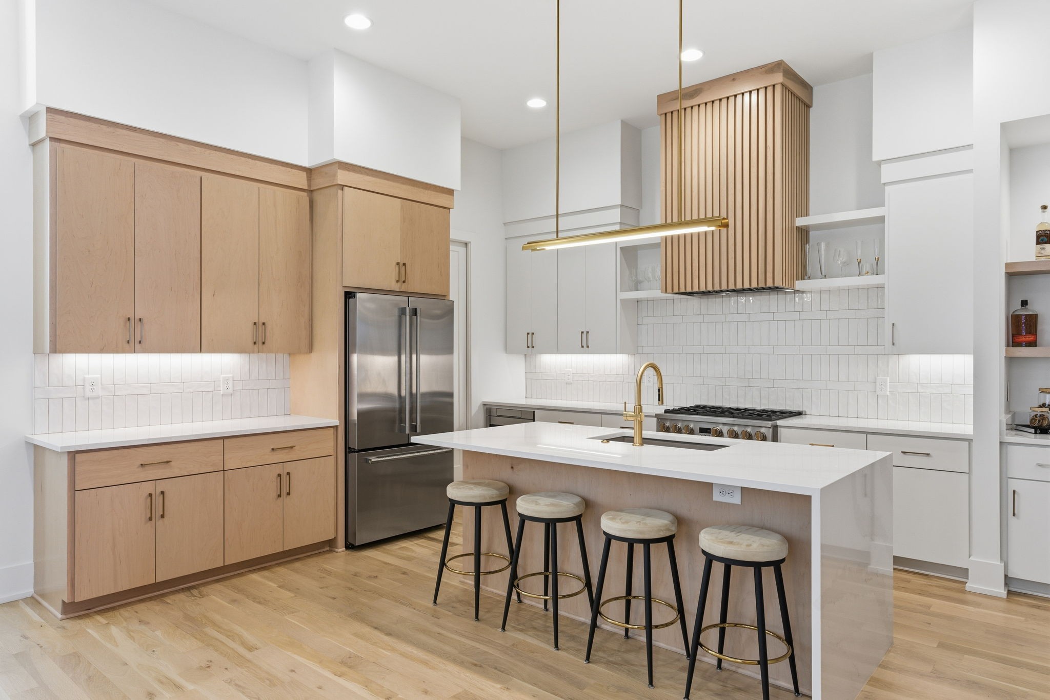 2811 W Kirkwood Ave Unit: B