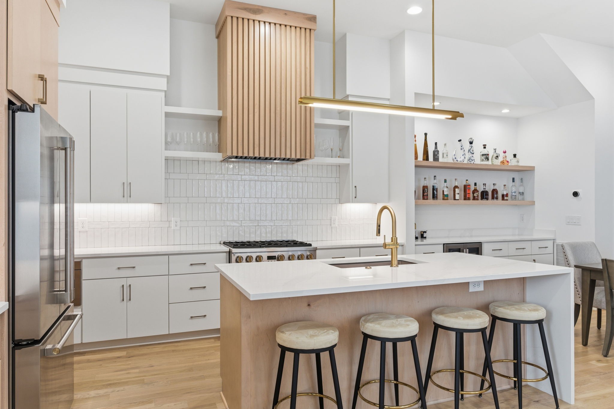 2811 W Kirkwood Ave Unit: B