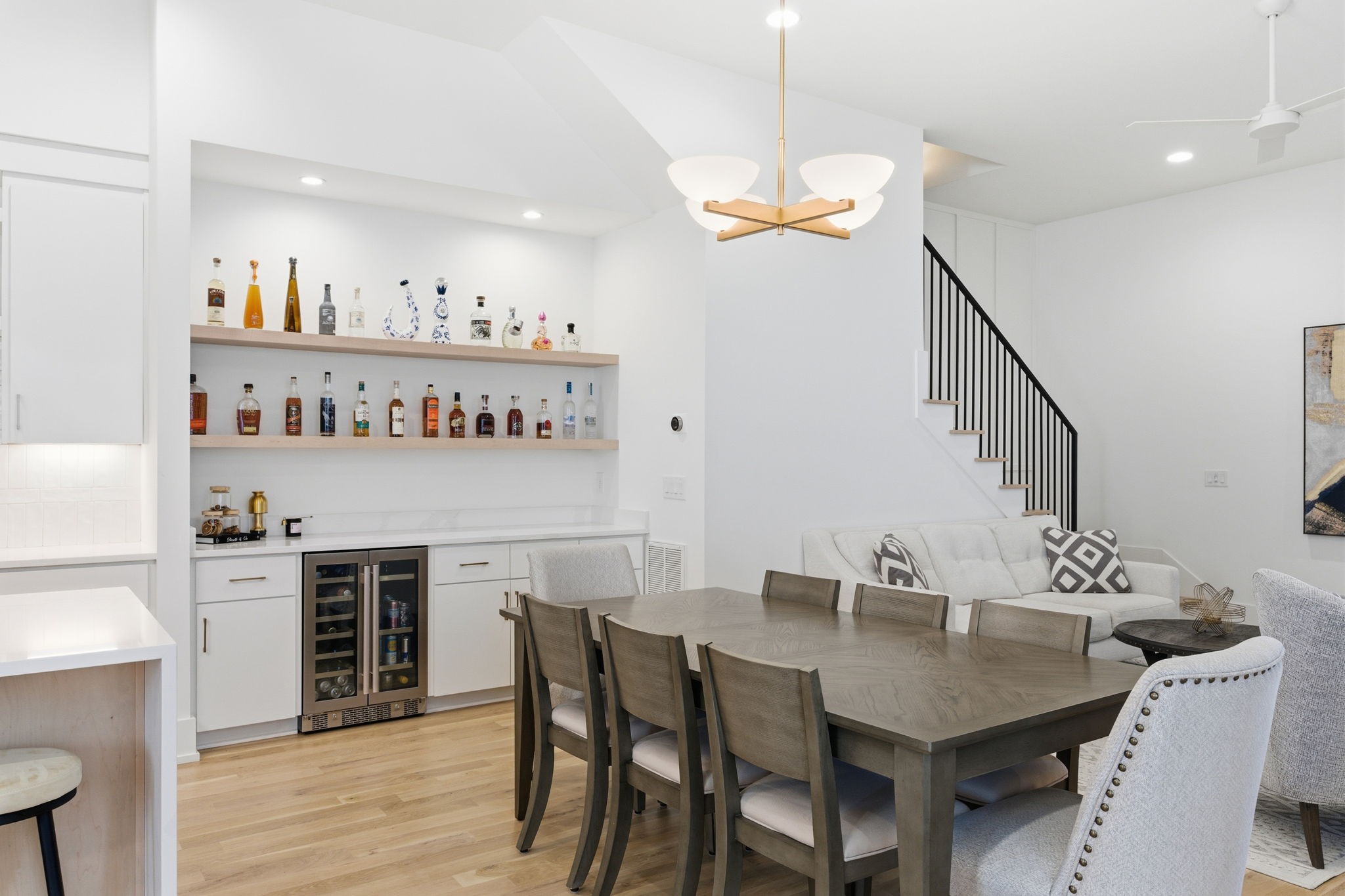 2811 W Kirkwood Ave Unit: B