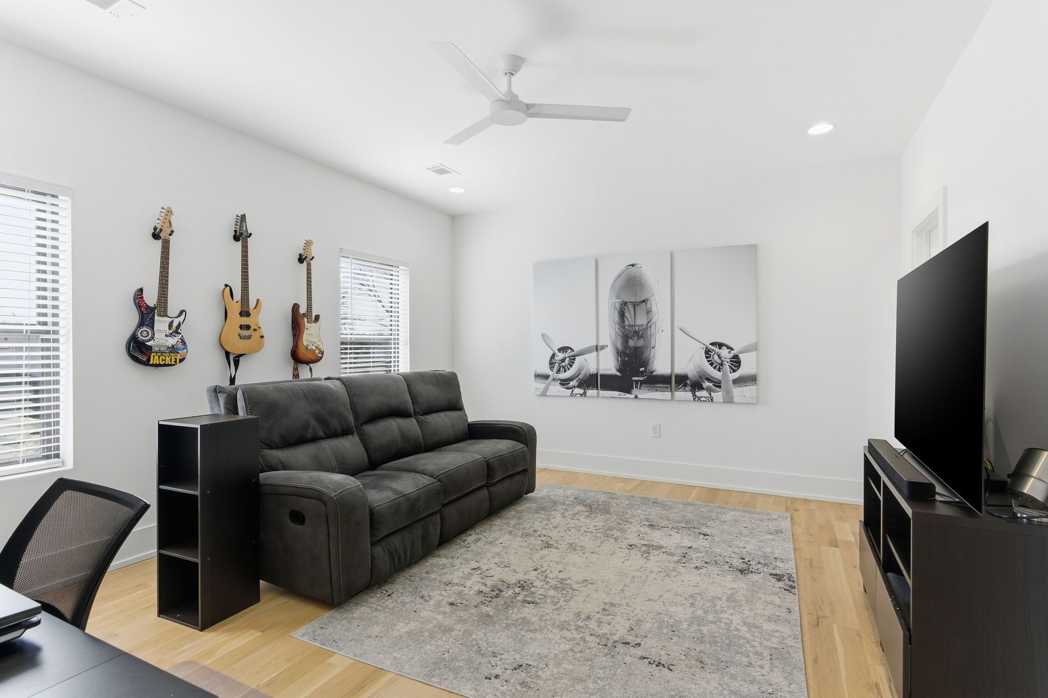 2811 W Kirkwood Ave Unit: B