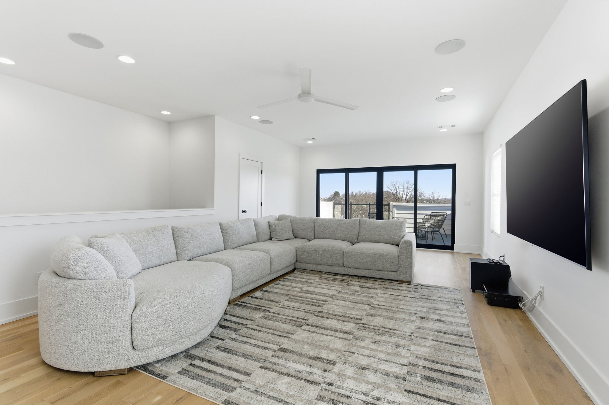 2811 W Kirkwood Ave Unit: B