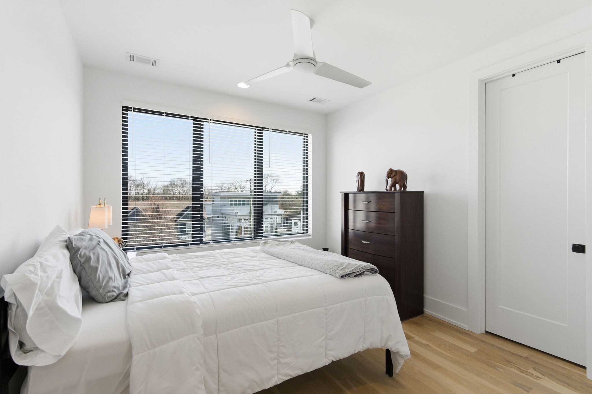 2811 W Kirkwood Ave Unit: B