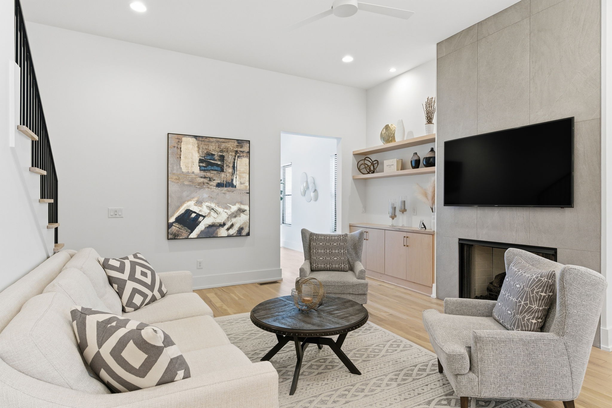 2811 W Kirkwood Ave Unit: B