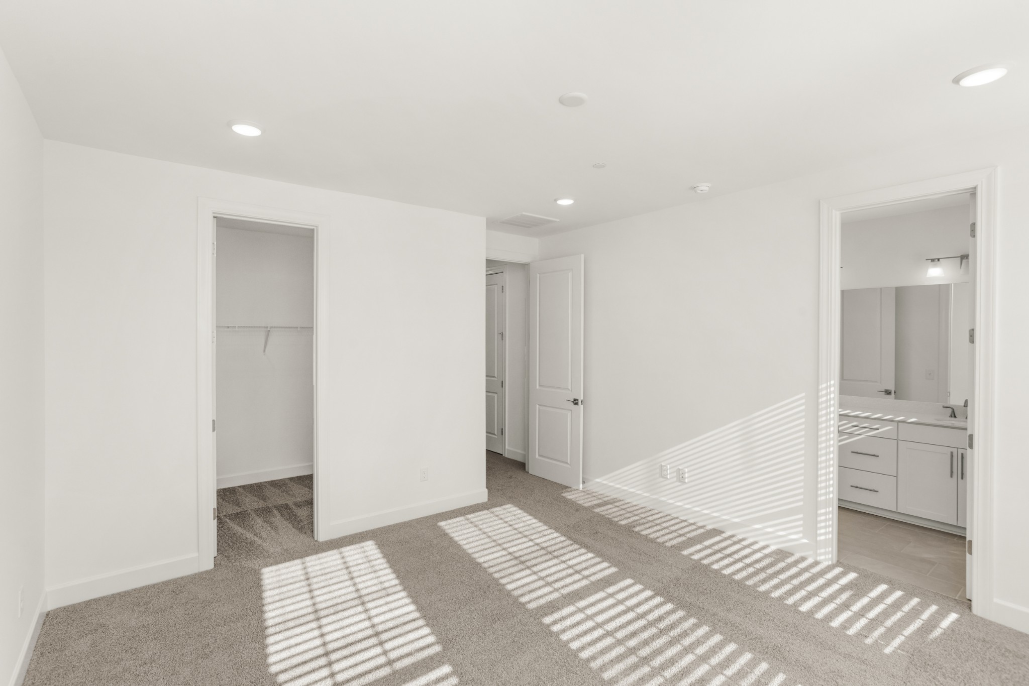 320 Lynwood Station Boulevard