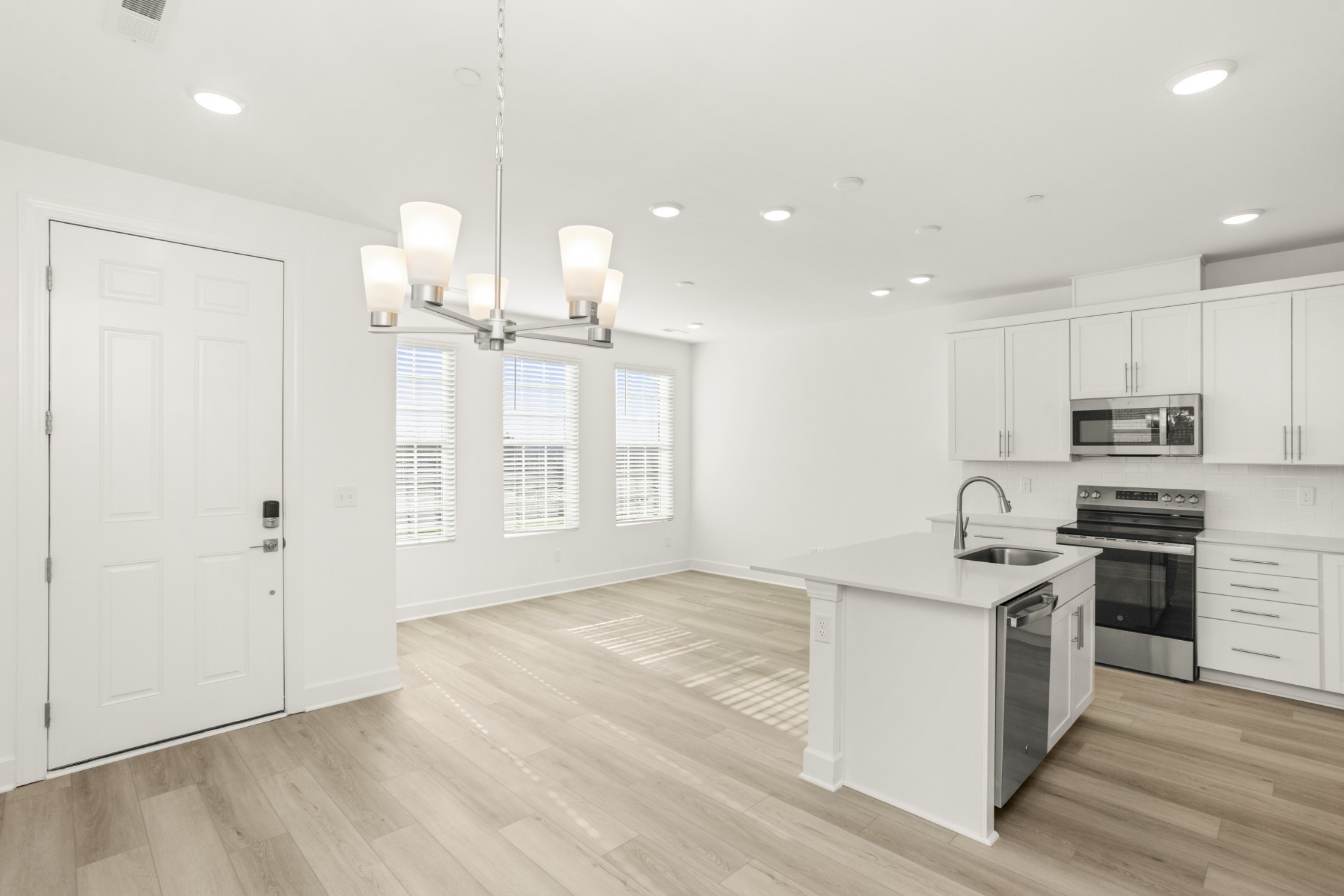 320 Lynwood Station Boulevard