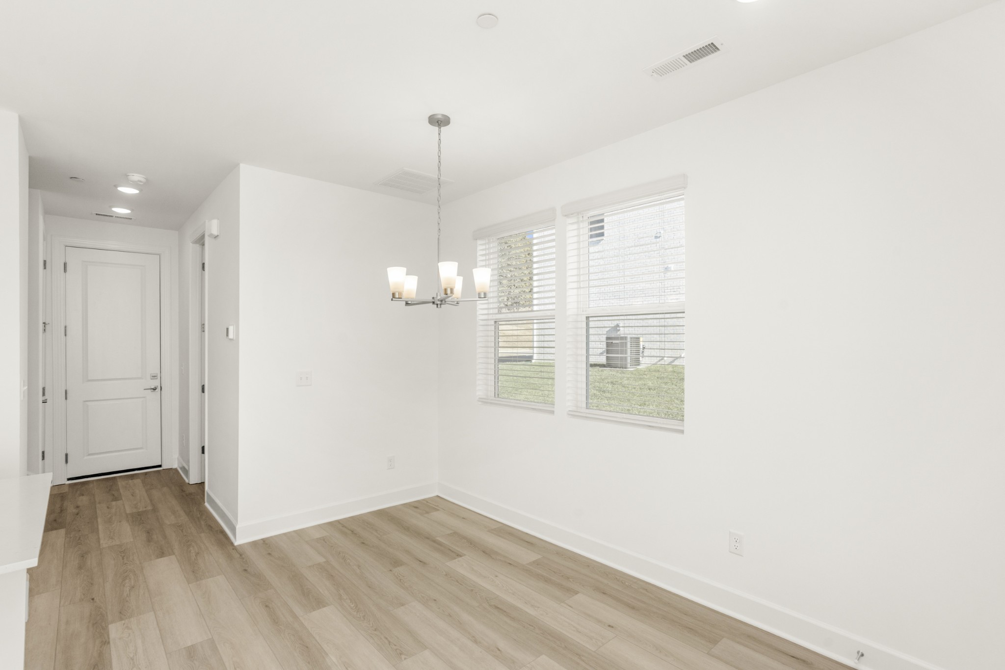 320 Lynwood Station Boulevard