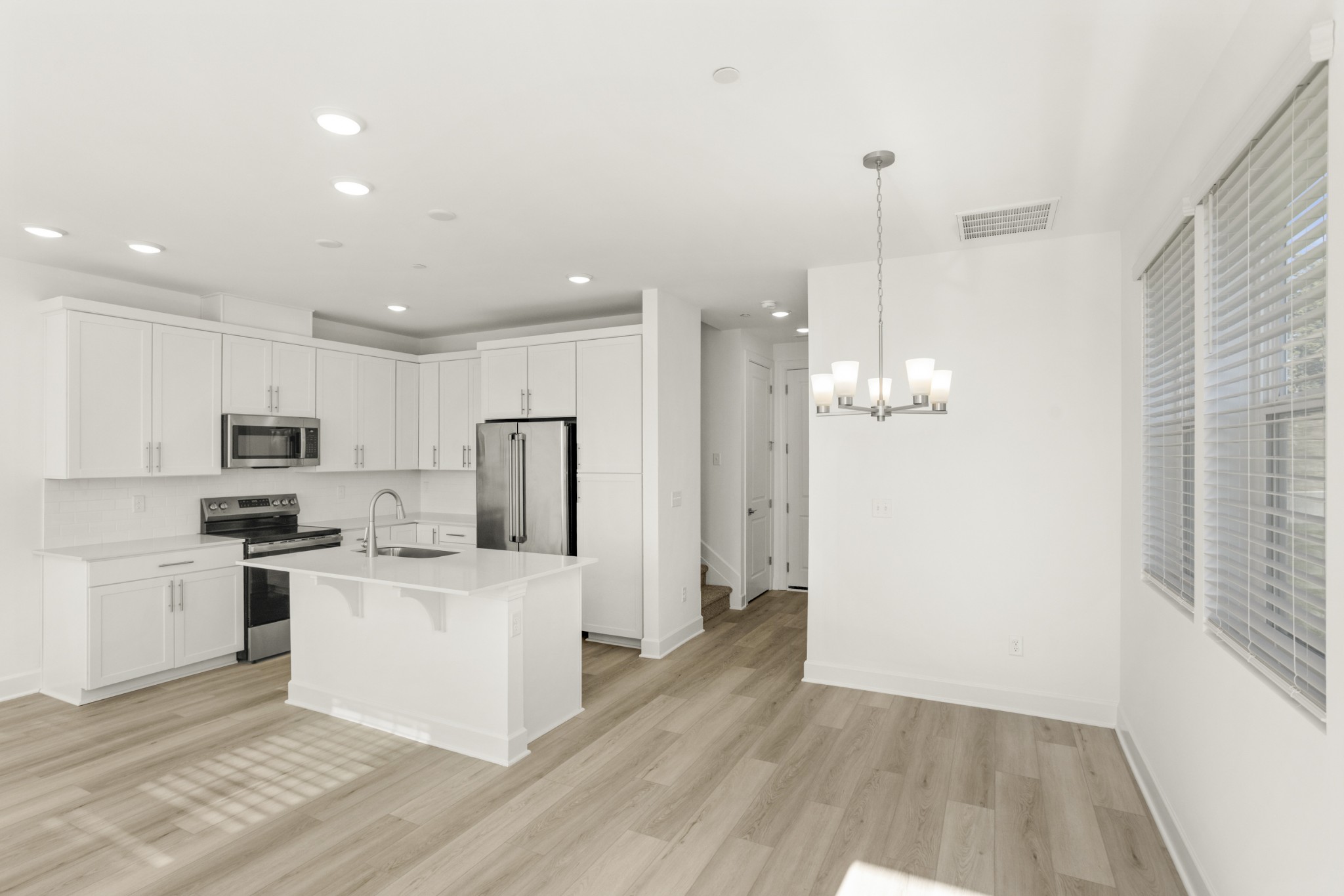 320 Lynwood Station Boulevard