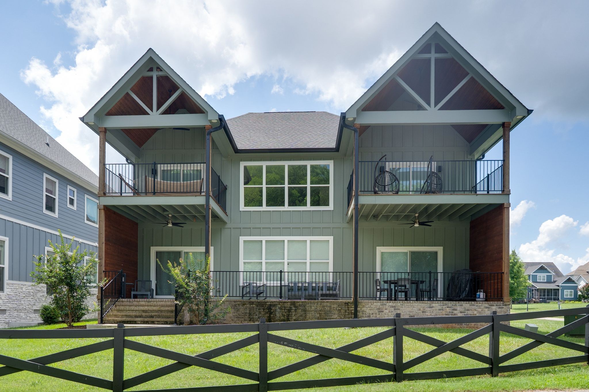 11 Hammock Dr
