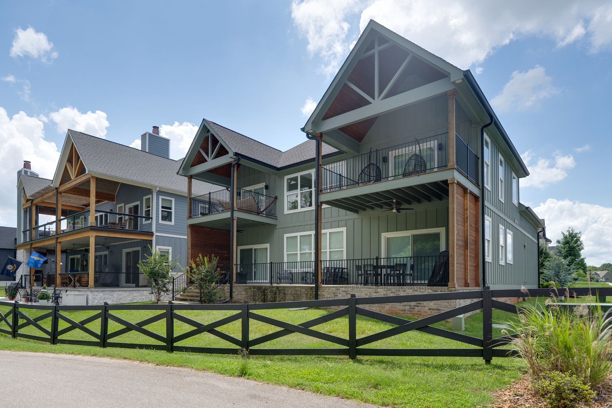 11 Hammock Dr