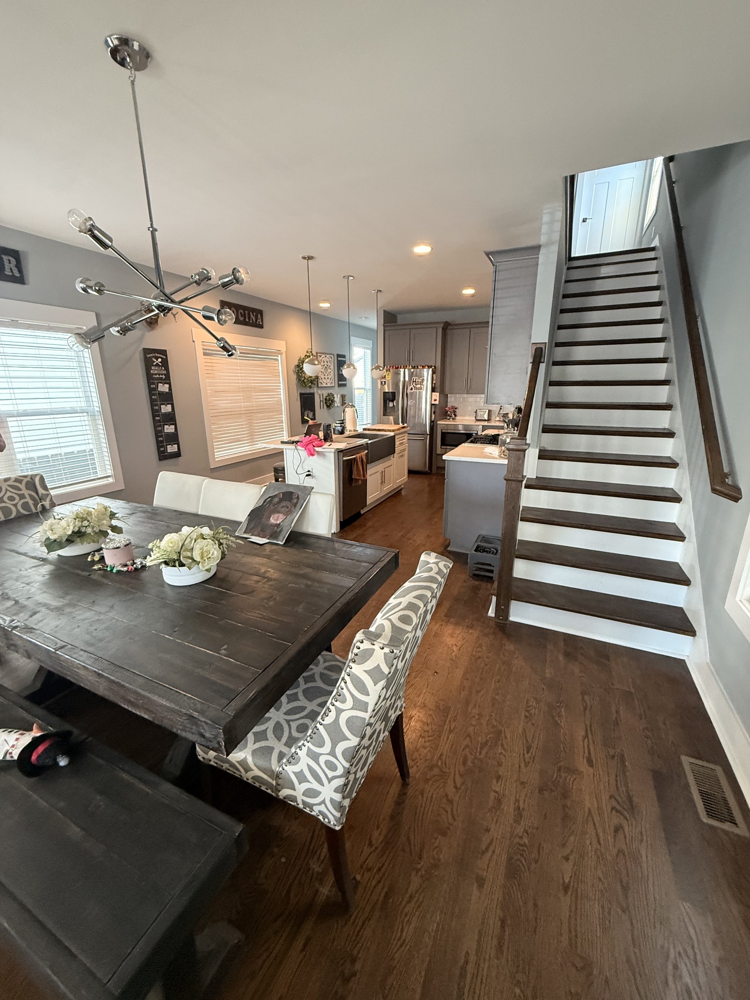 6014B California Ave Unit: B