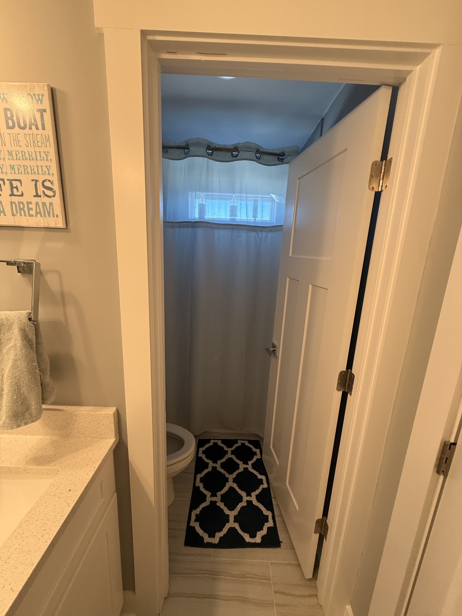 6014B California Ave Unit: B