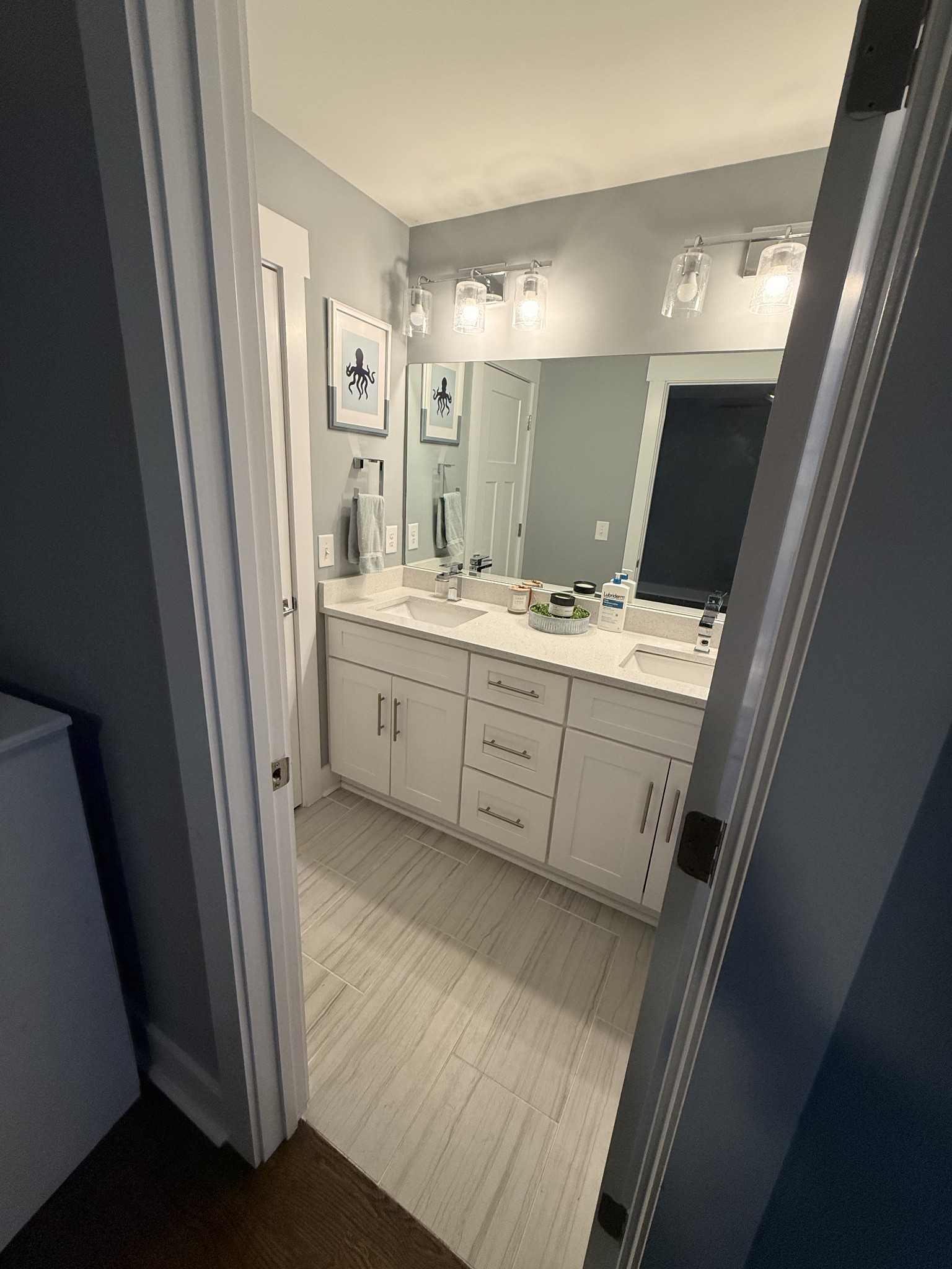 6014B California Ave Unit: B