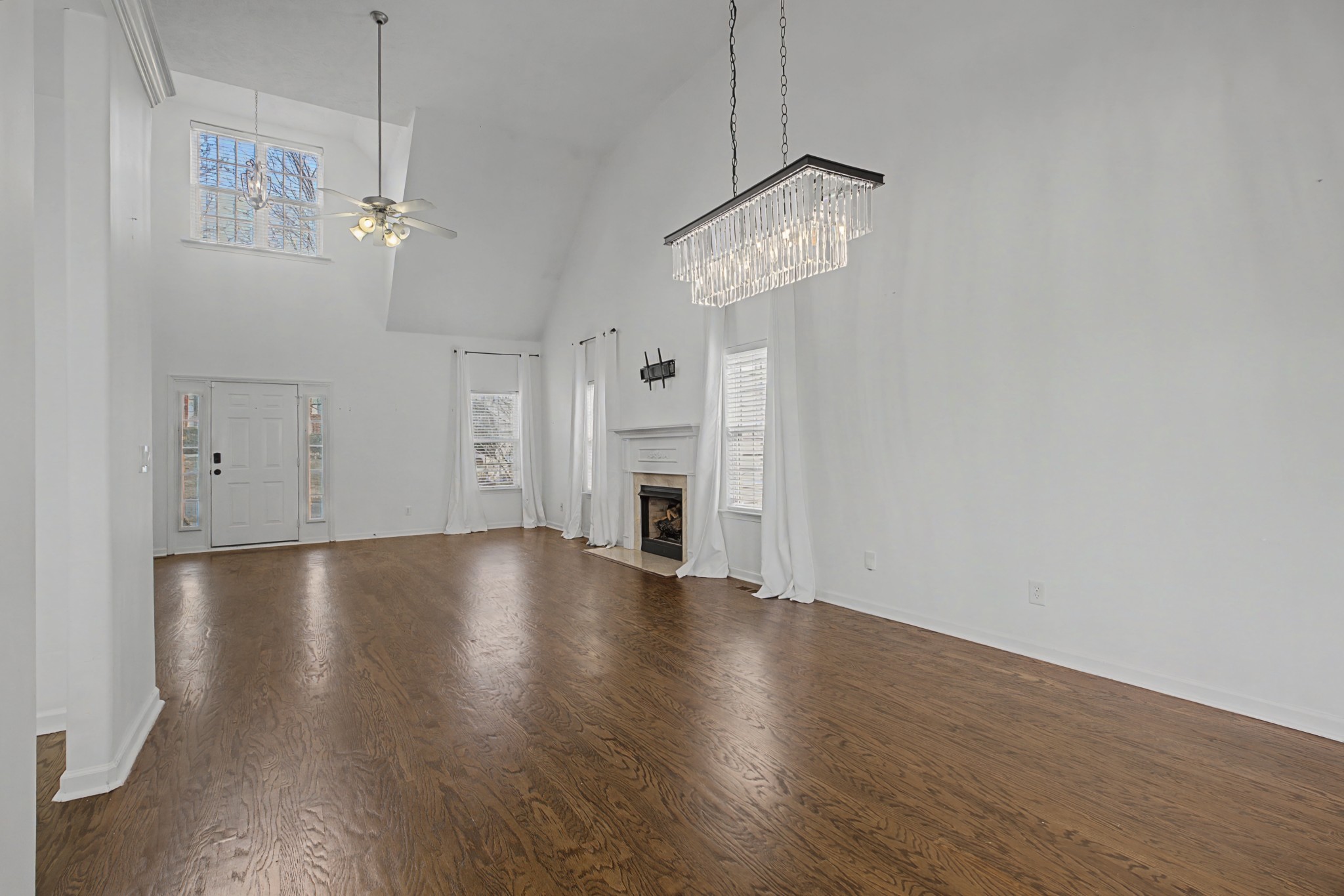 1857 Woodland Pointe Dr