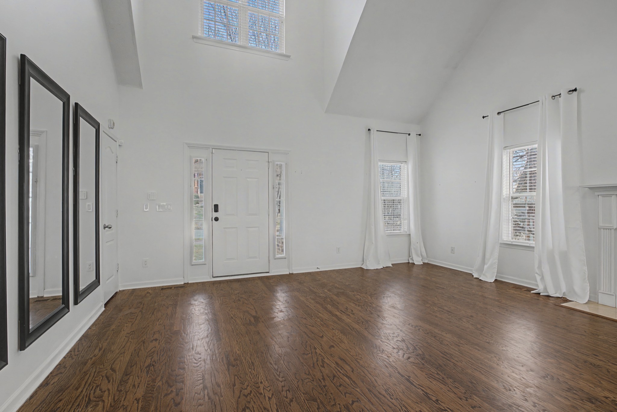 1857 Woodland Pointe Dr