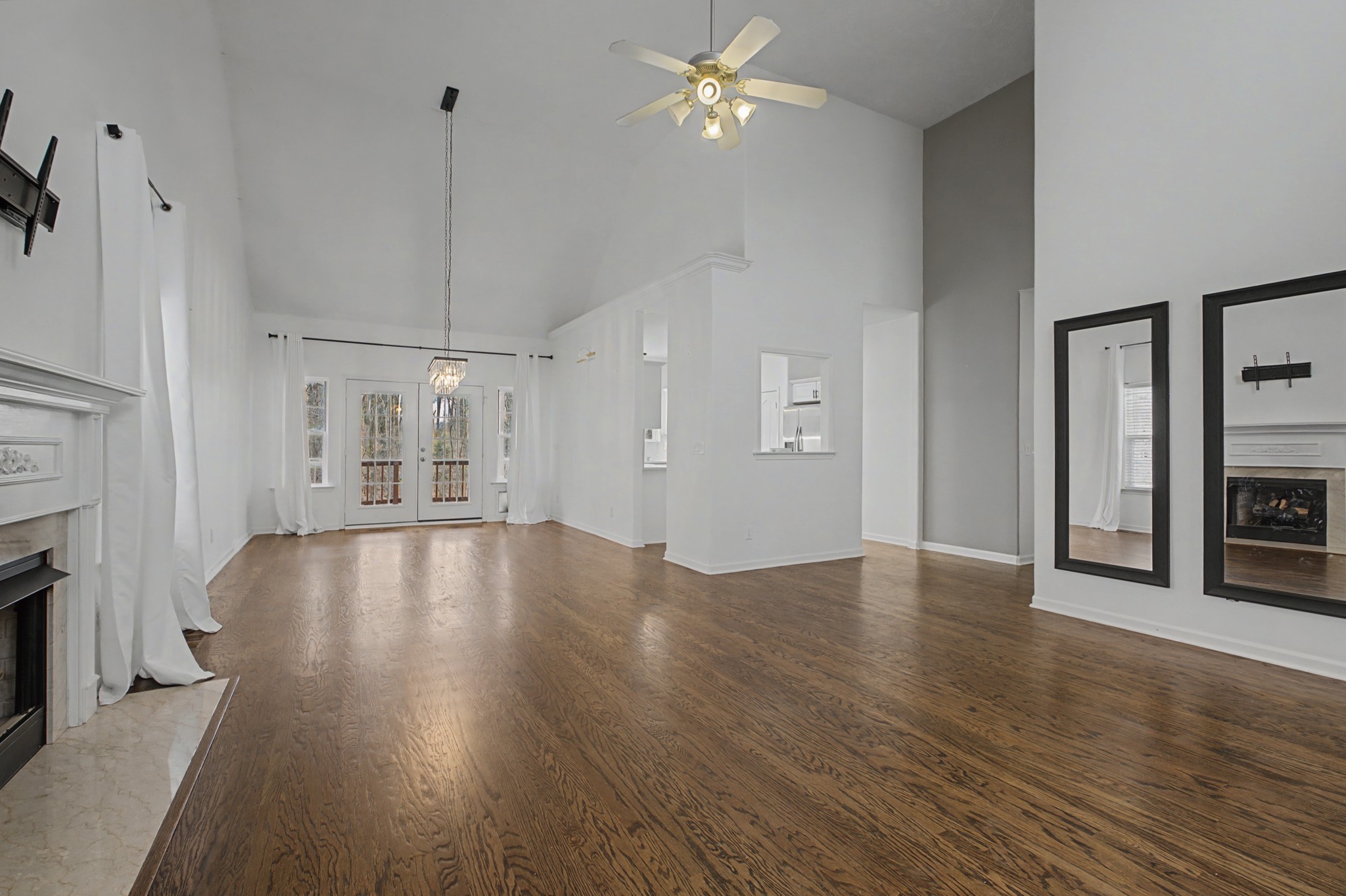 1857 Woodland Pointe Dr