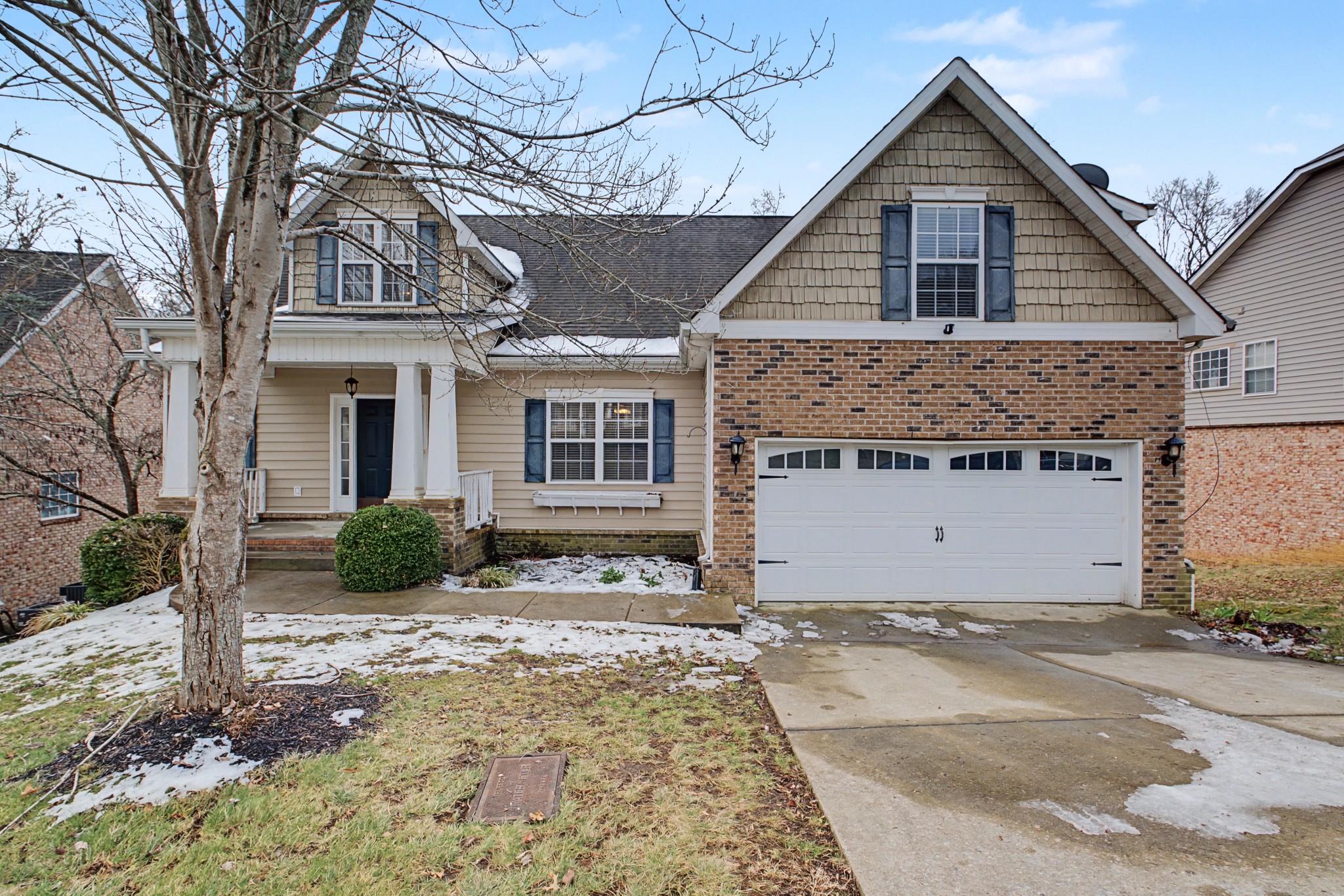 1857 Woodland Pointe Dr