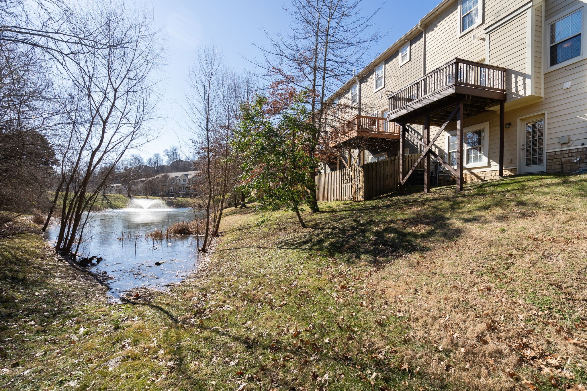 1112 Woodbury Falls Ct