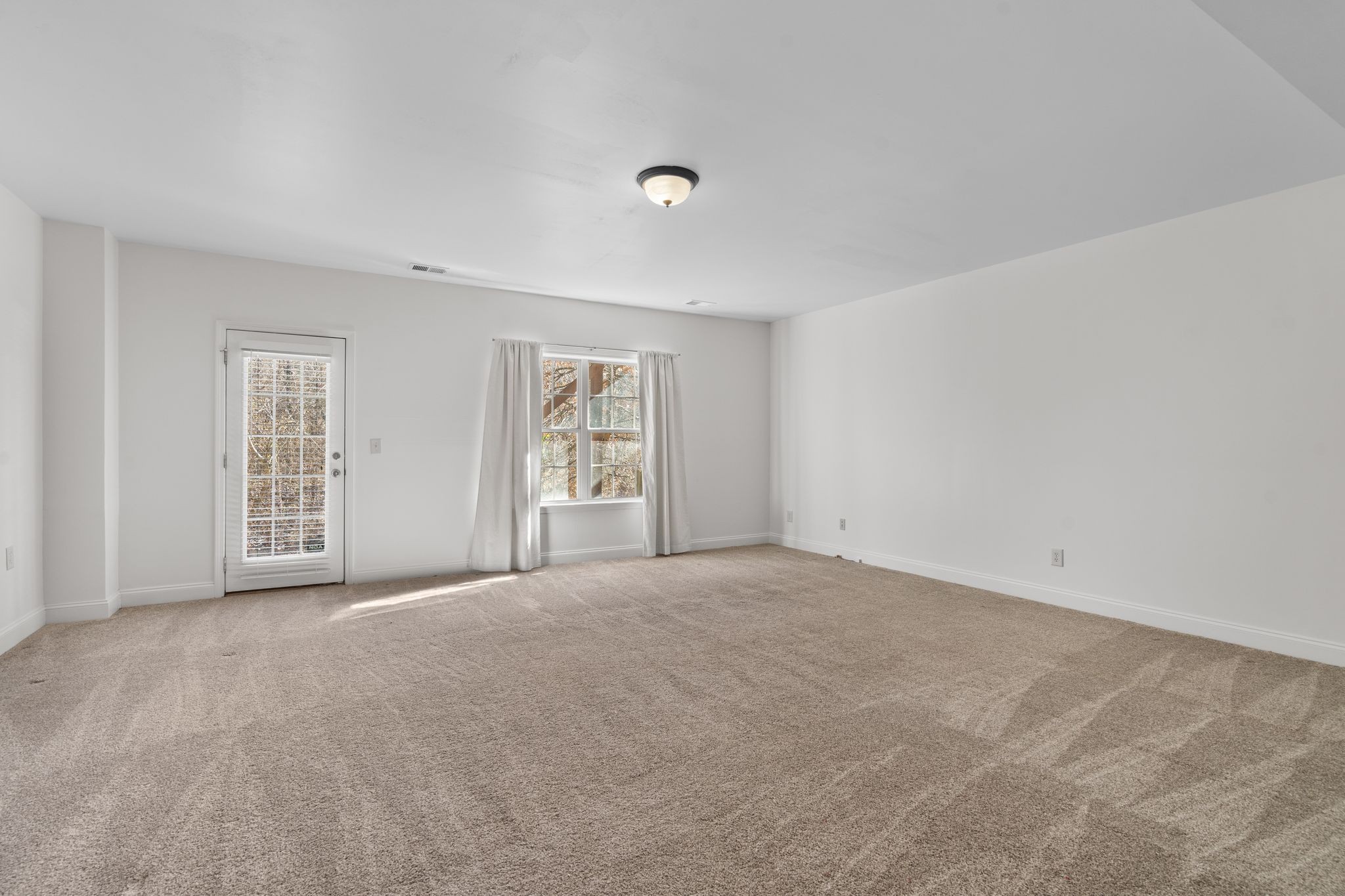 1112 Woodbury Falls Ct