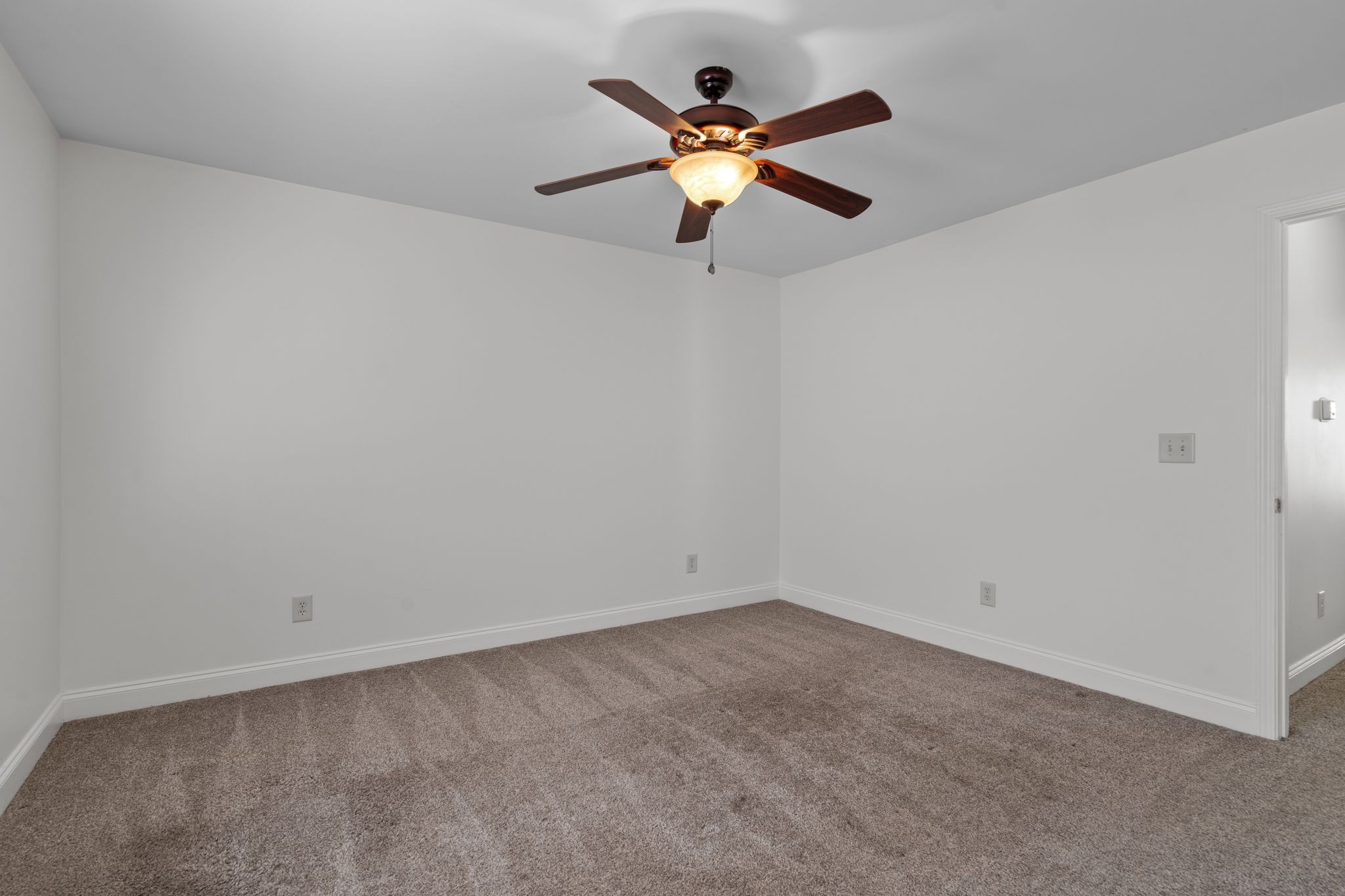 1112 Woodbury Falls Ct