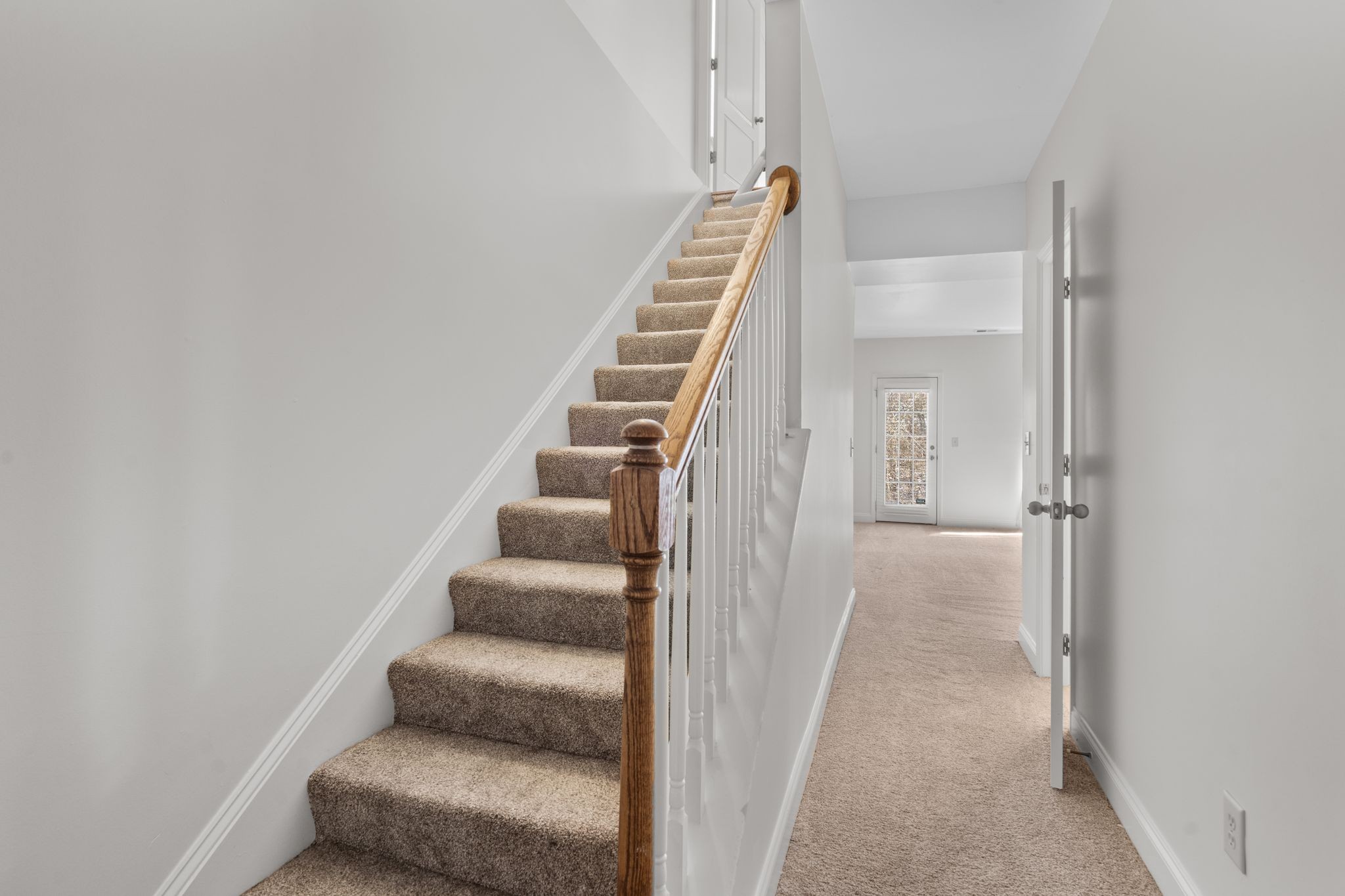 1112 Woodbury Falls Ct