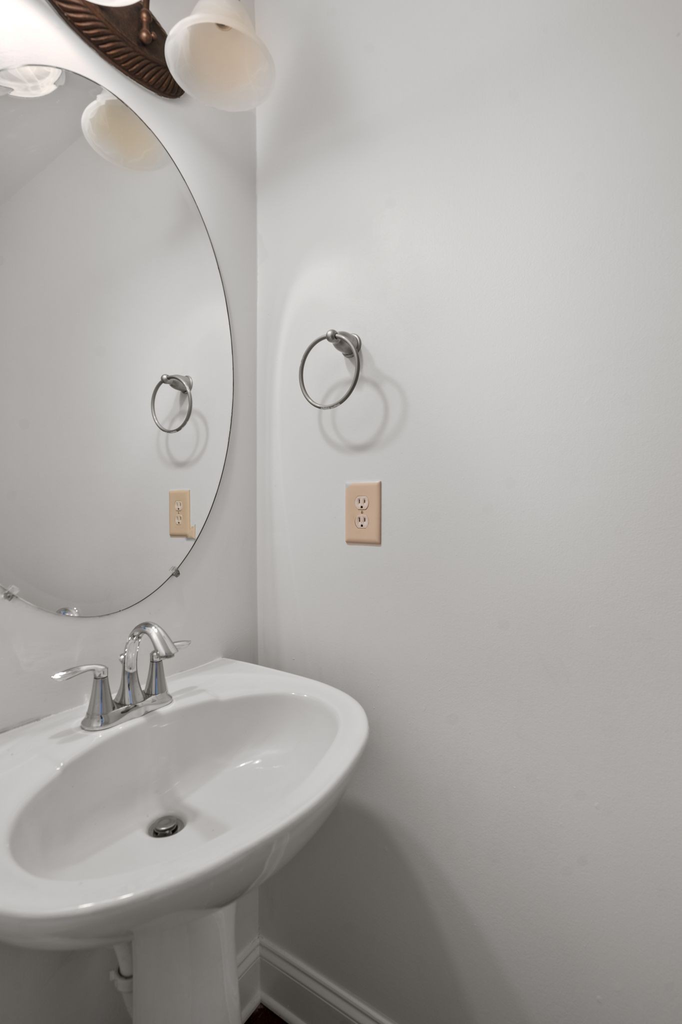 1112 Woodbury Falls Ct