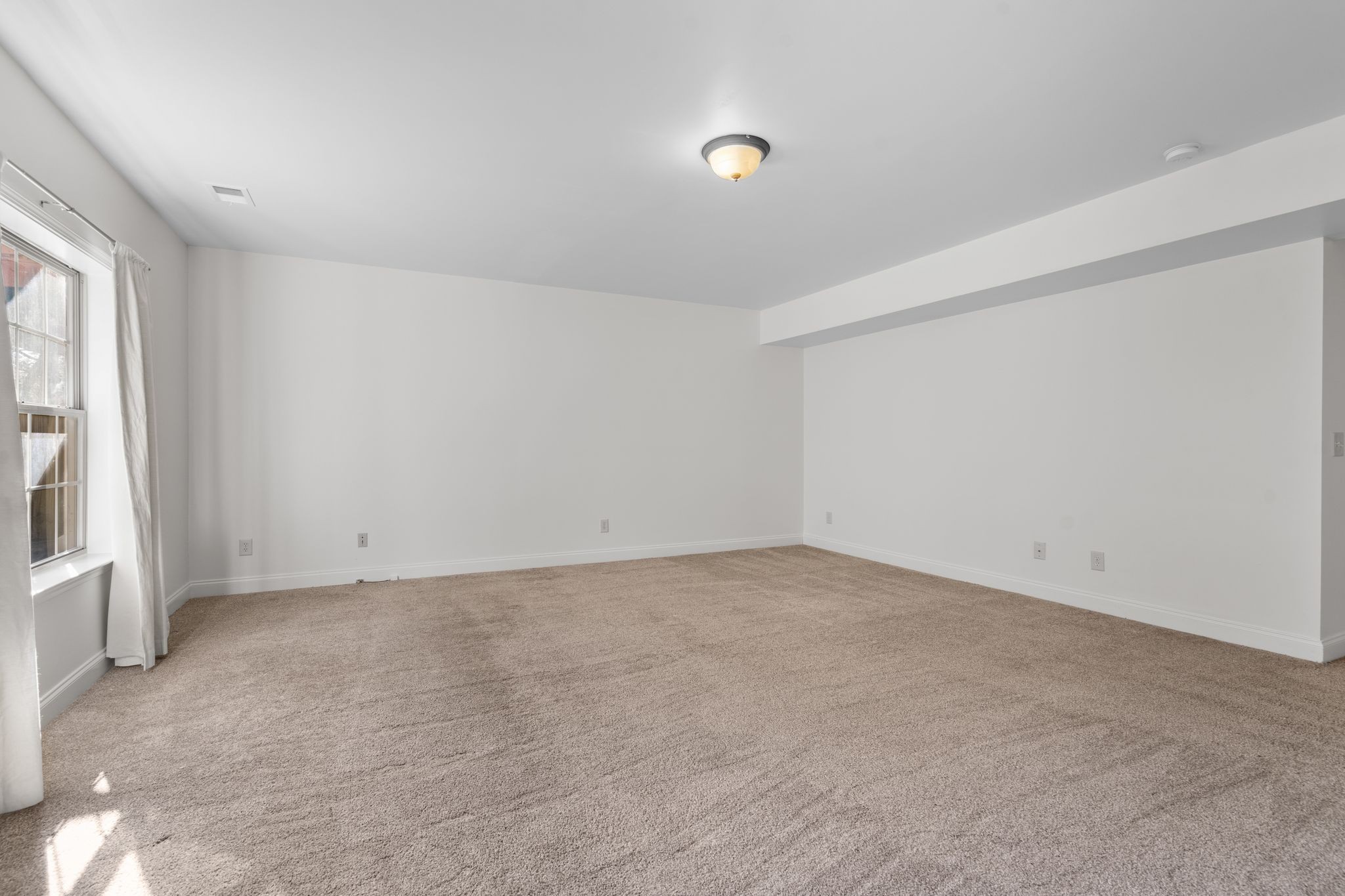 1112 Woodbury Falls Ct