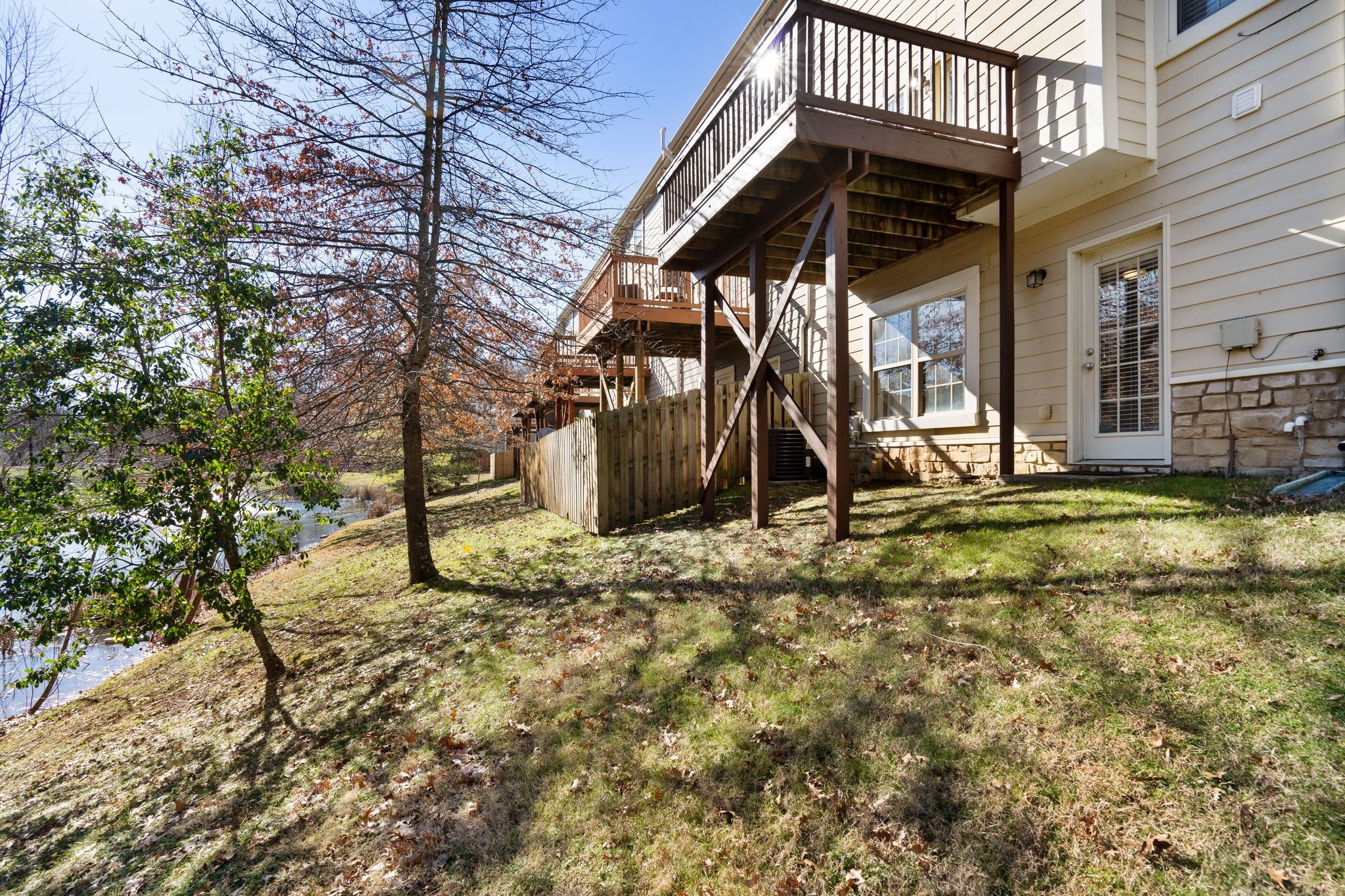 1112 Woodbury Falls Ct