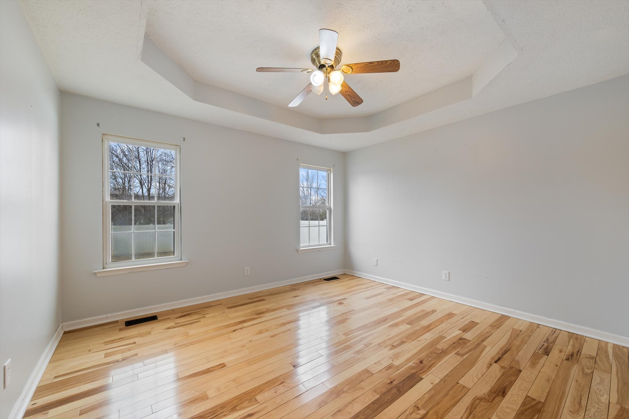 2719 Rocking Horse Ln