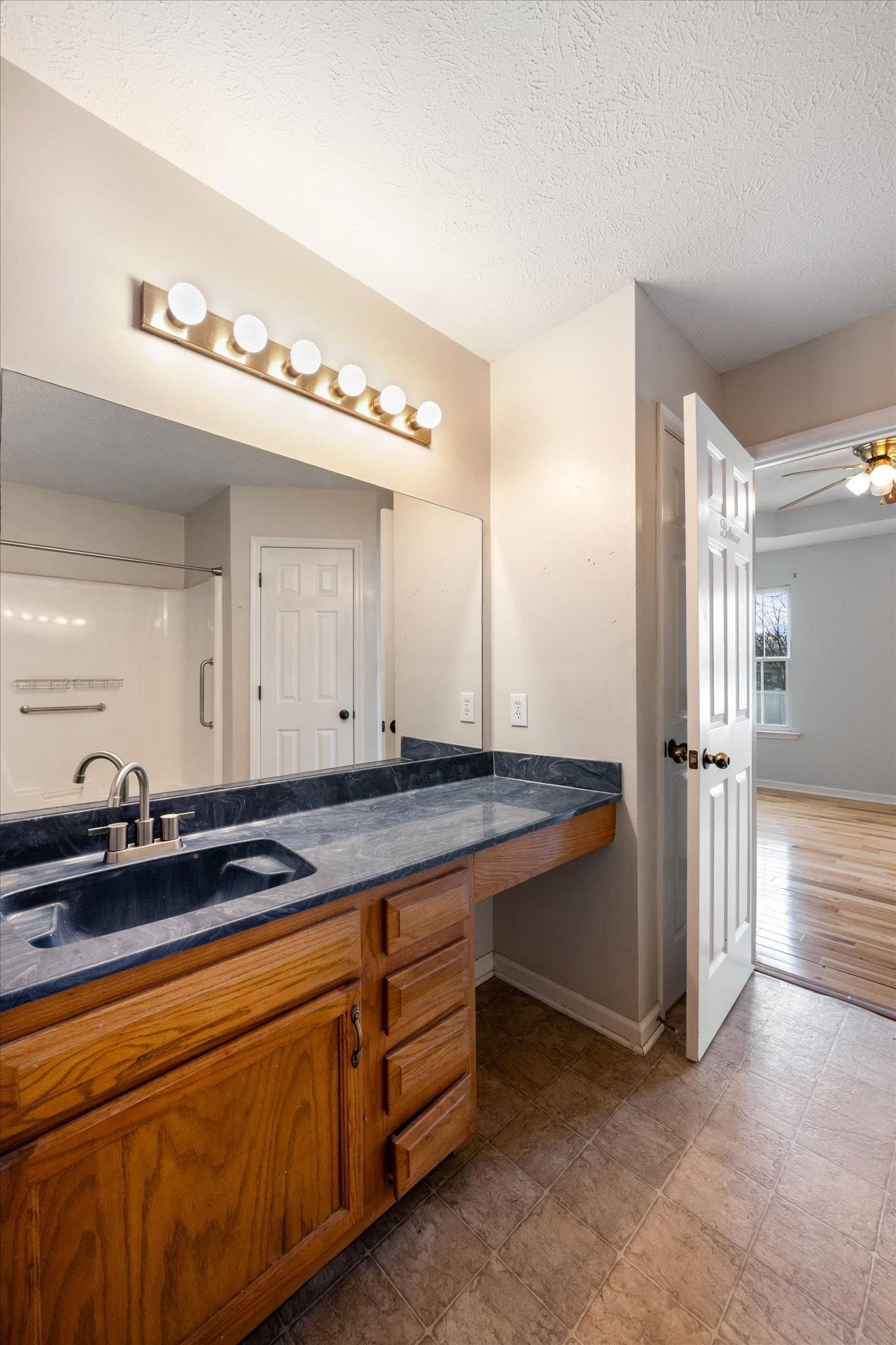 2719 Rocking Horse Ln