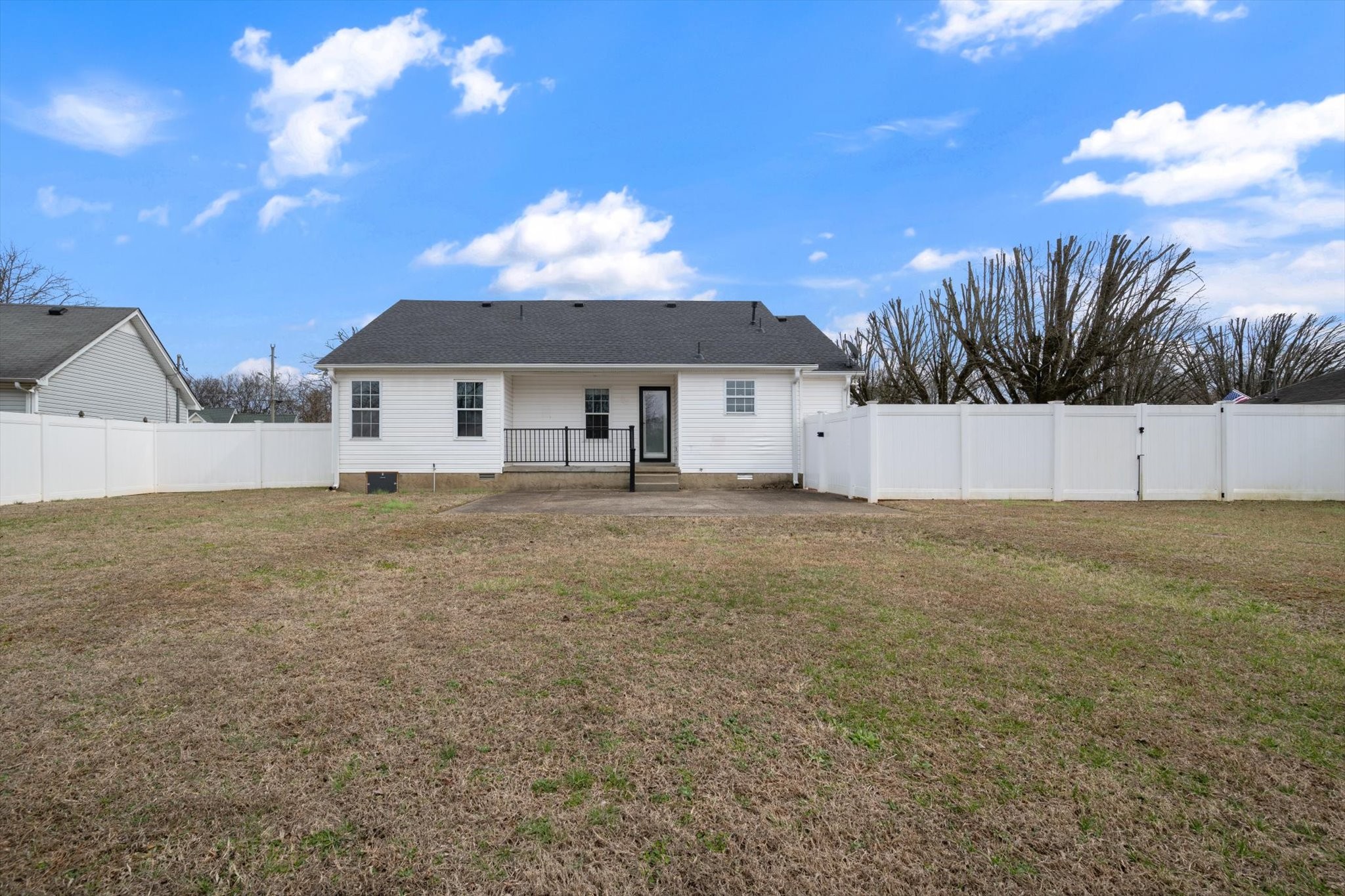 2719 Rocking Horse Ln