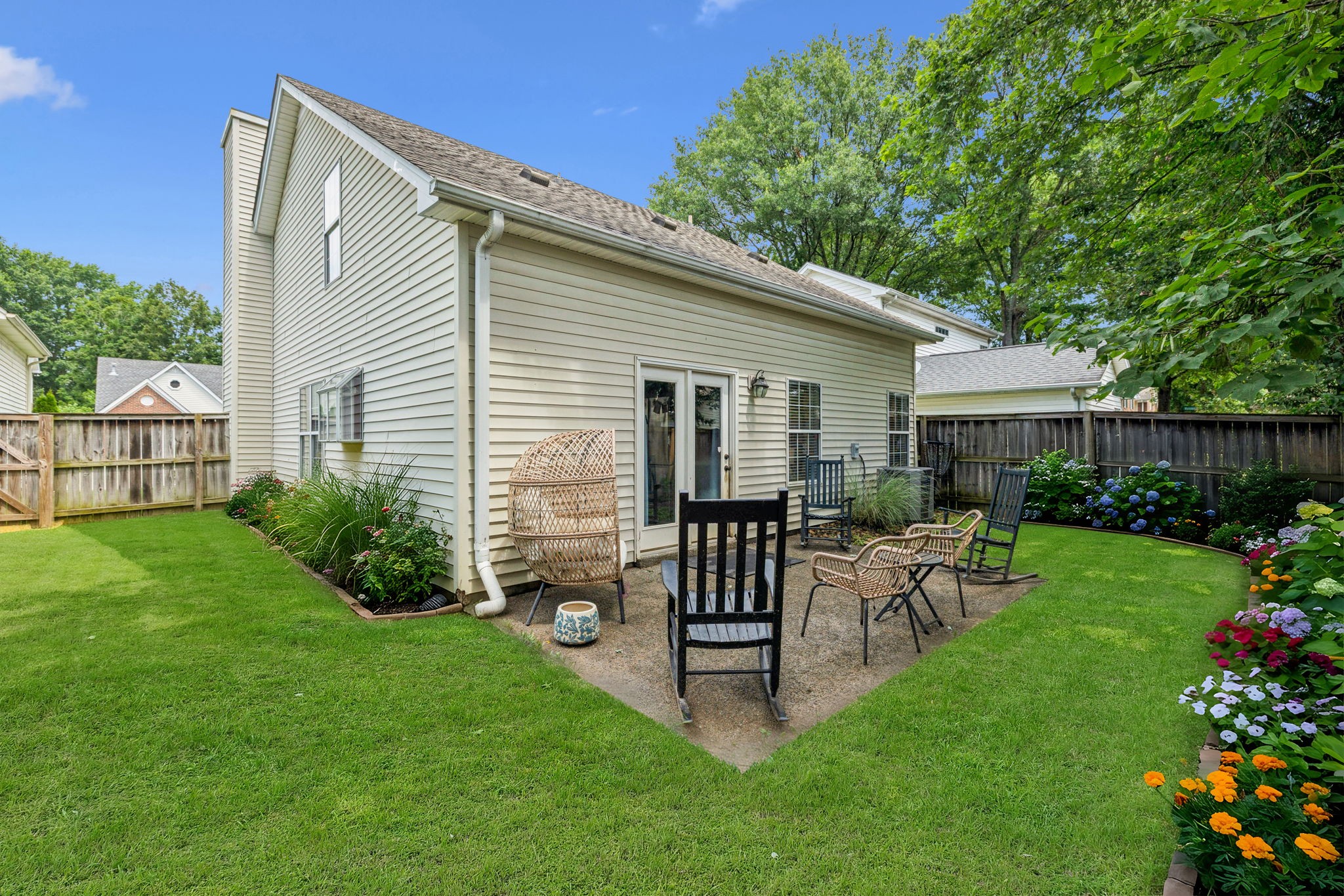 902 Idlewild Ct