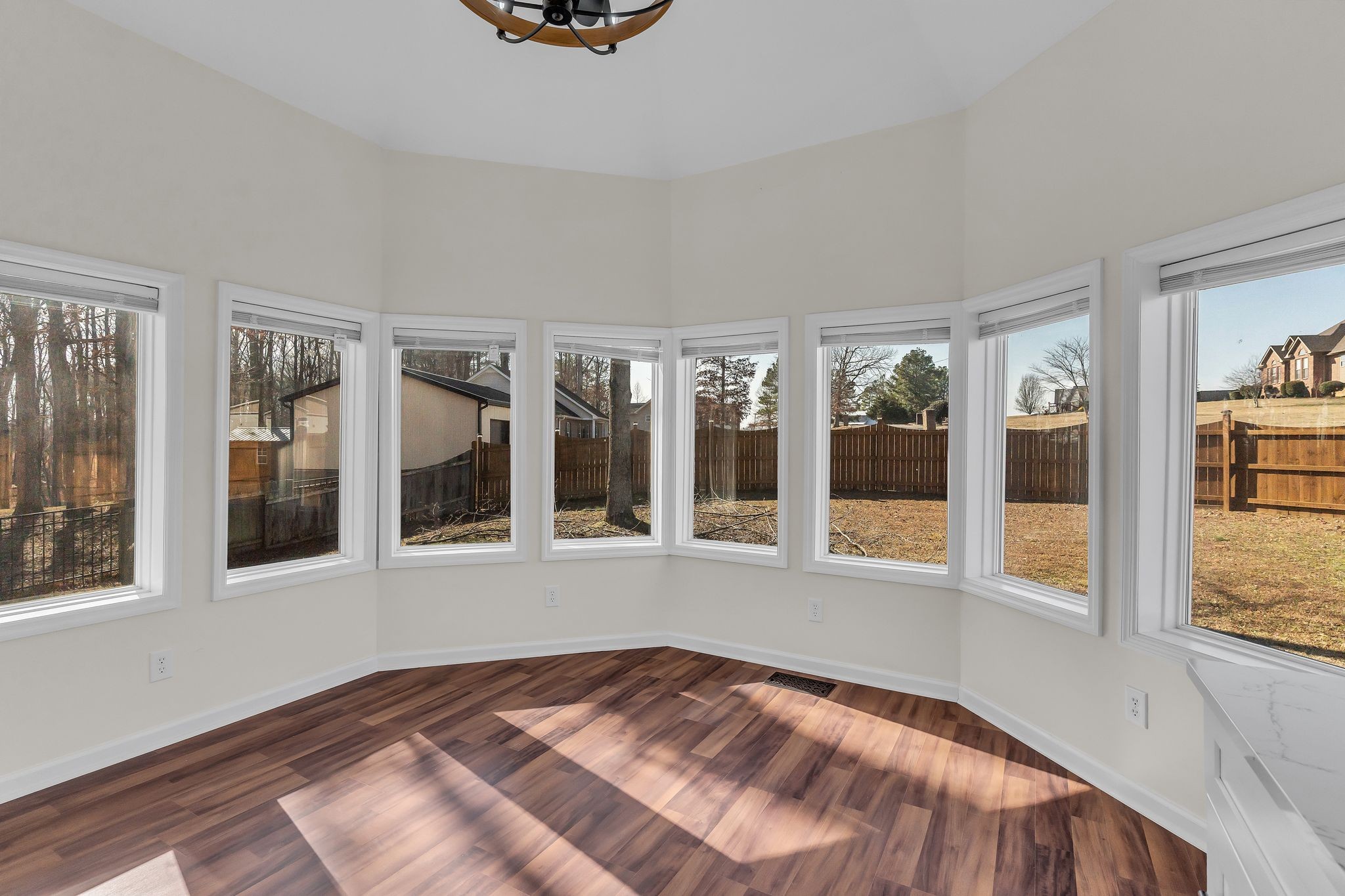 1000 Chickadee Ct