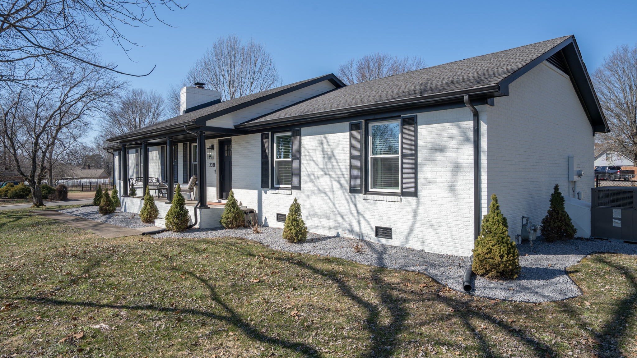 2331 Ravenwood Dr