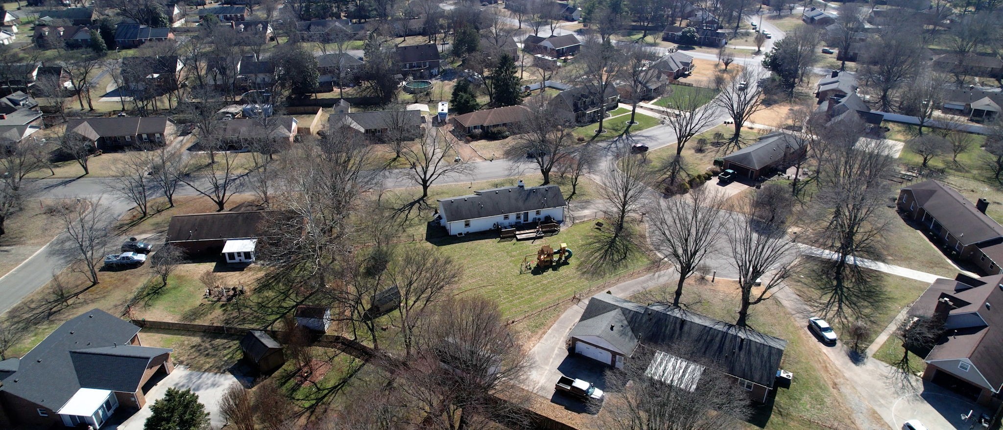2331 Ravenwood Dr