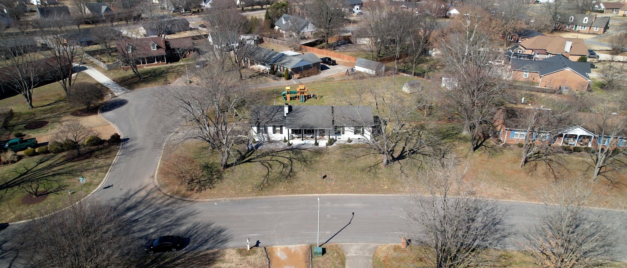 2331 Ravenwood Dr