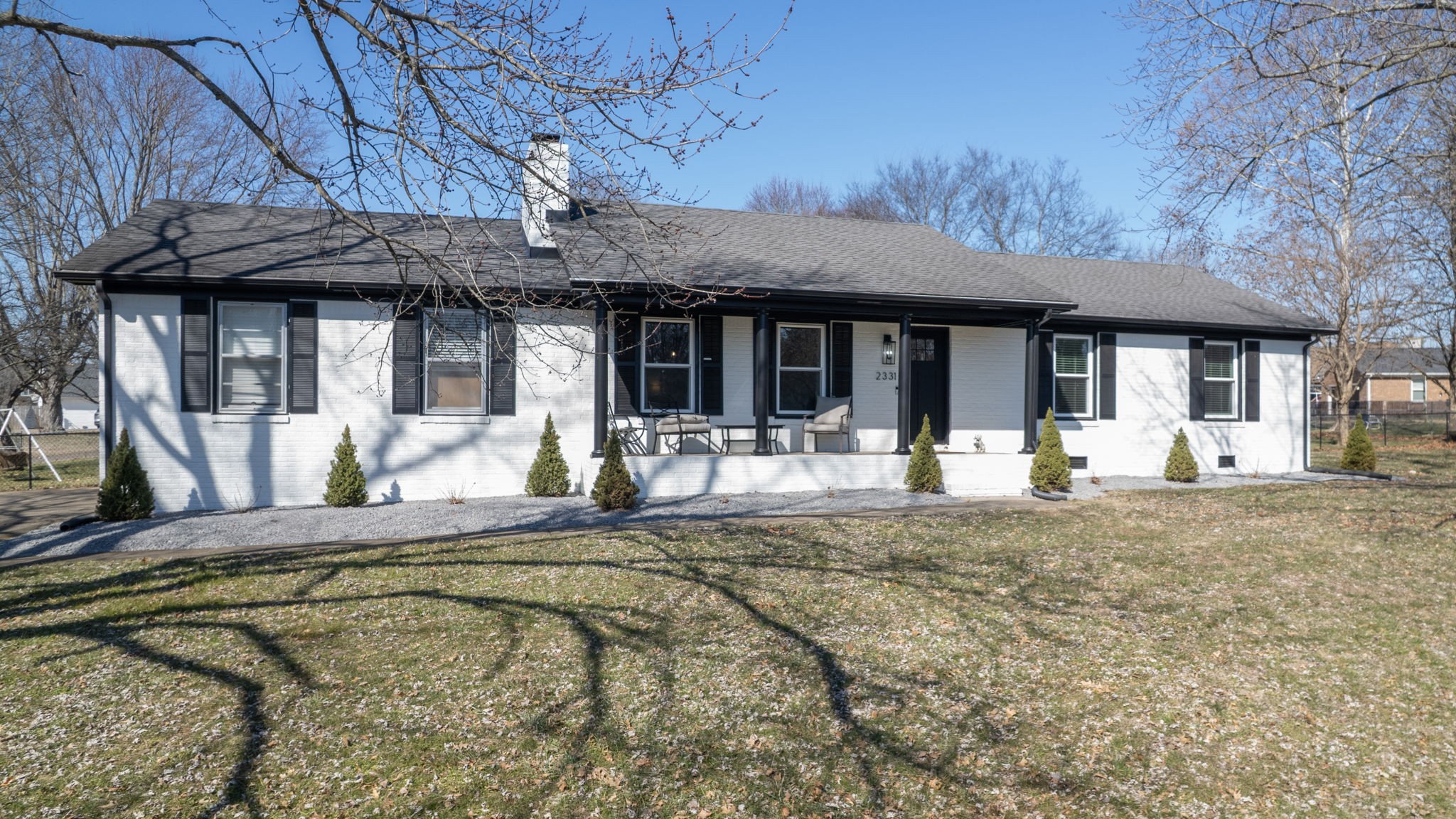 2331 Ravenwood Dr