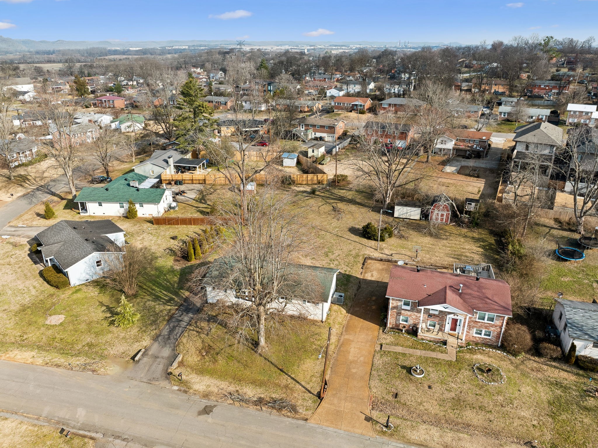532 Landau Dr