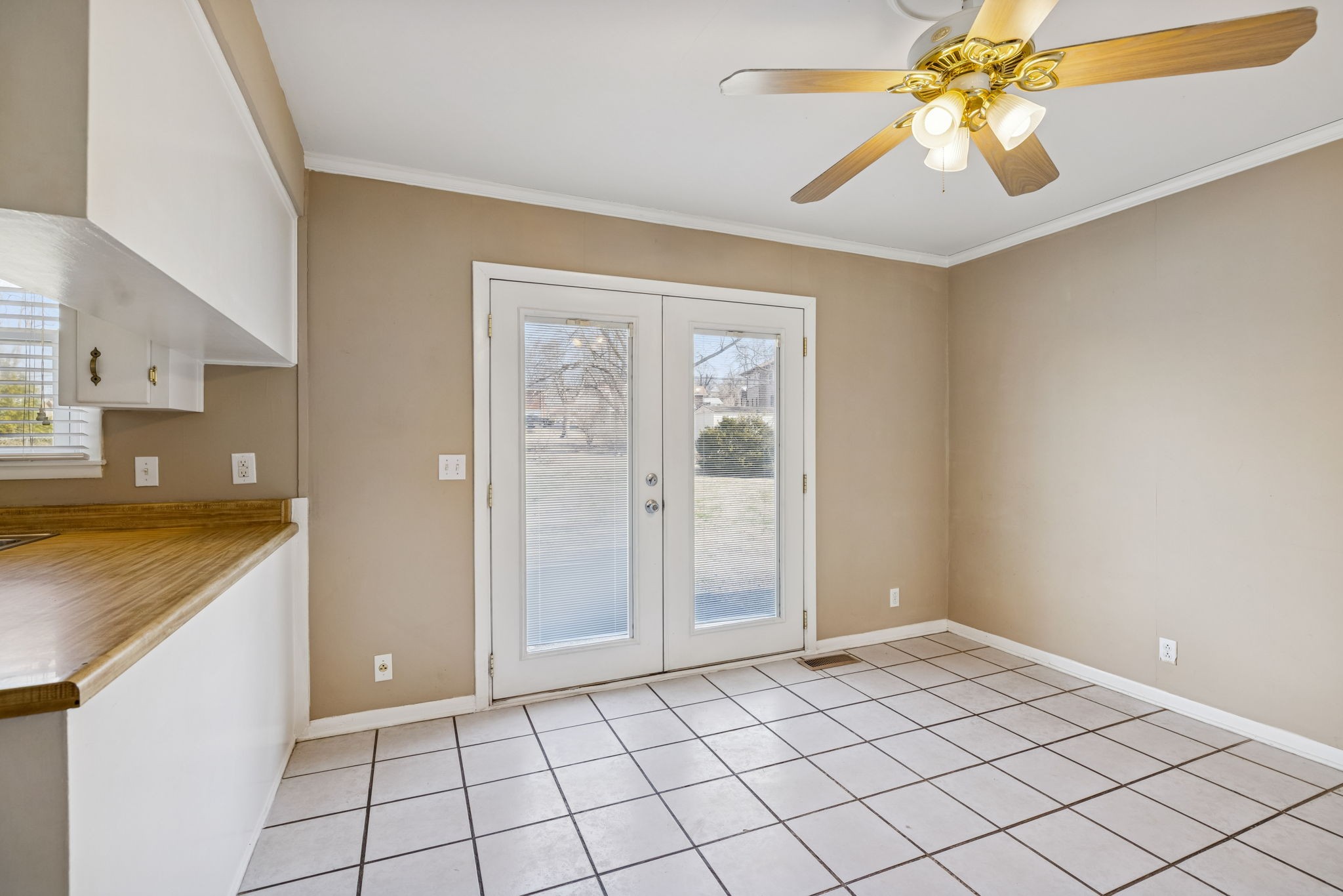 532 Landau Dr