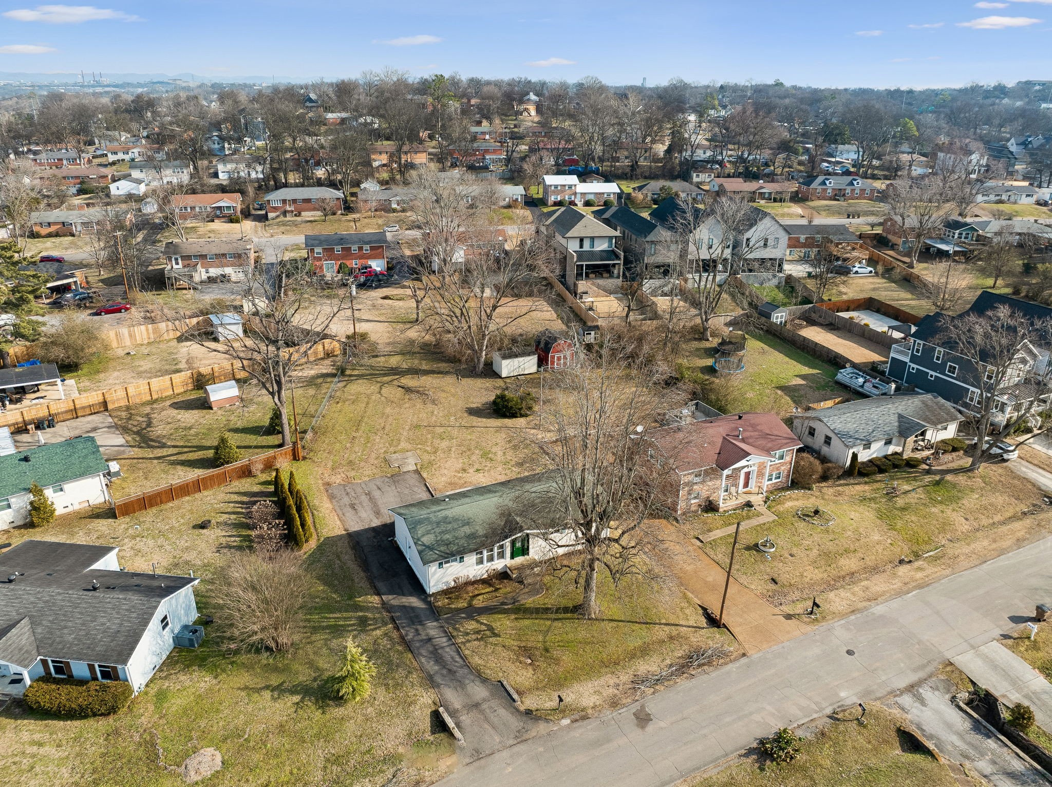 532 Landau Dr