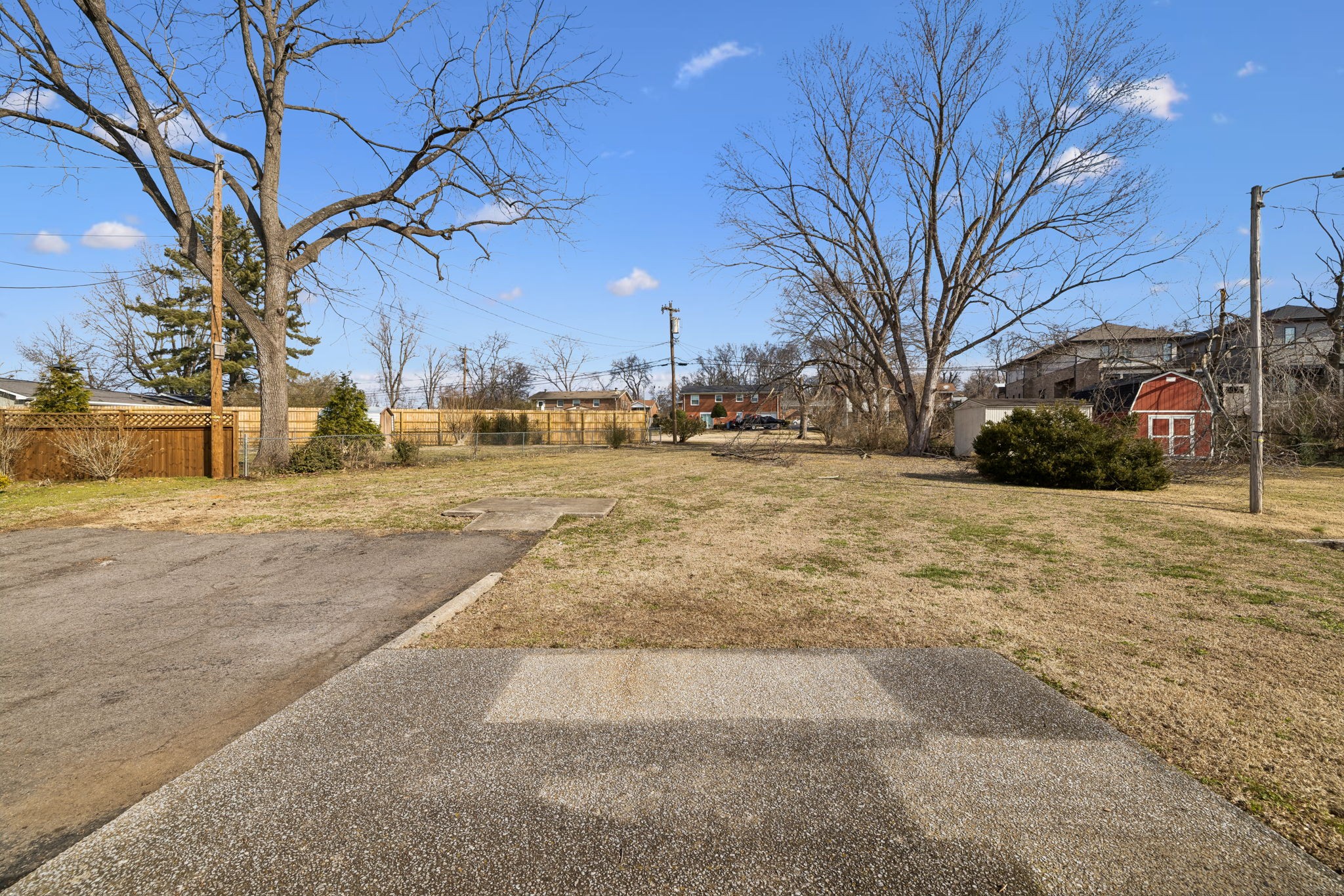 532 Landau Dr