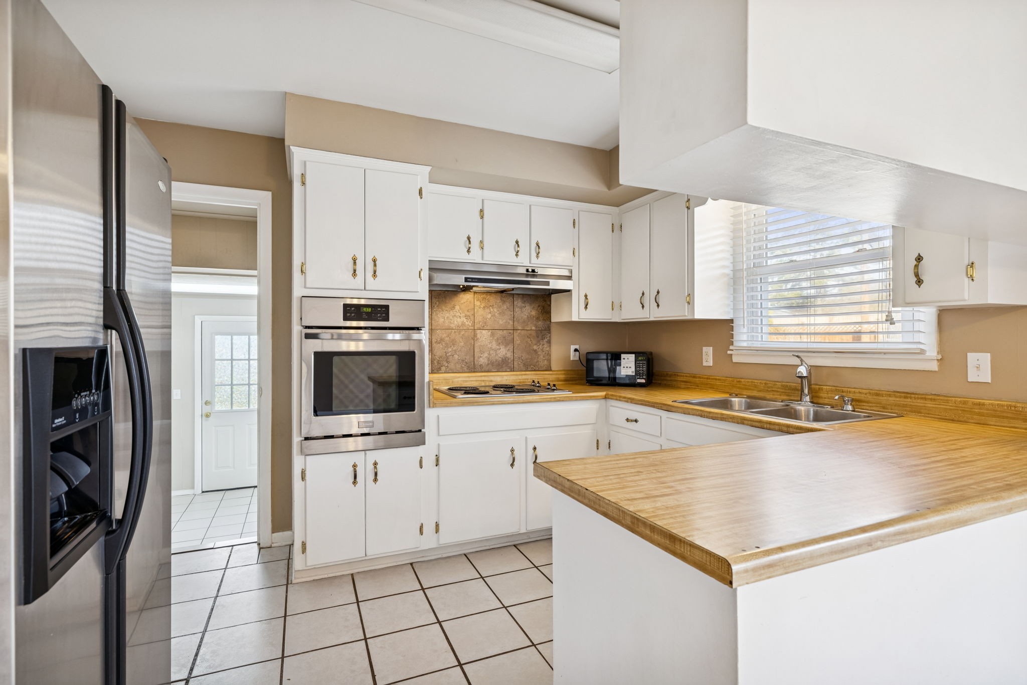 532 Landau Dr
