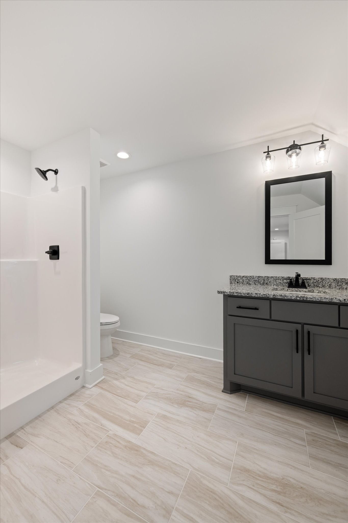 2631 Holly Springs Dr