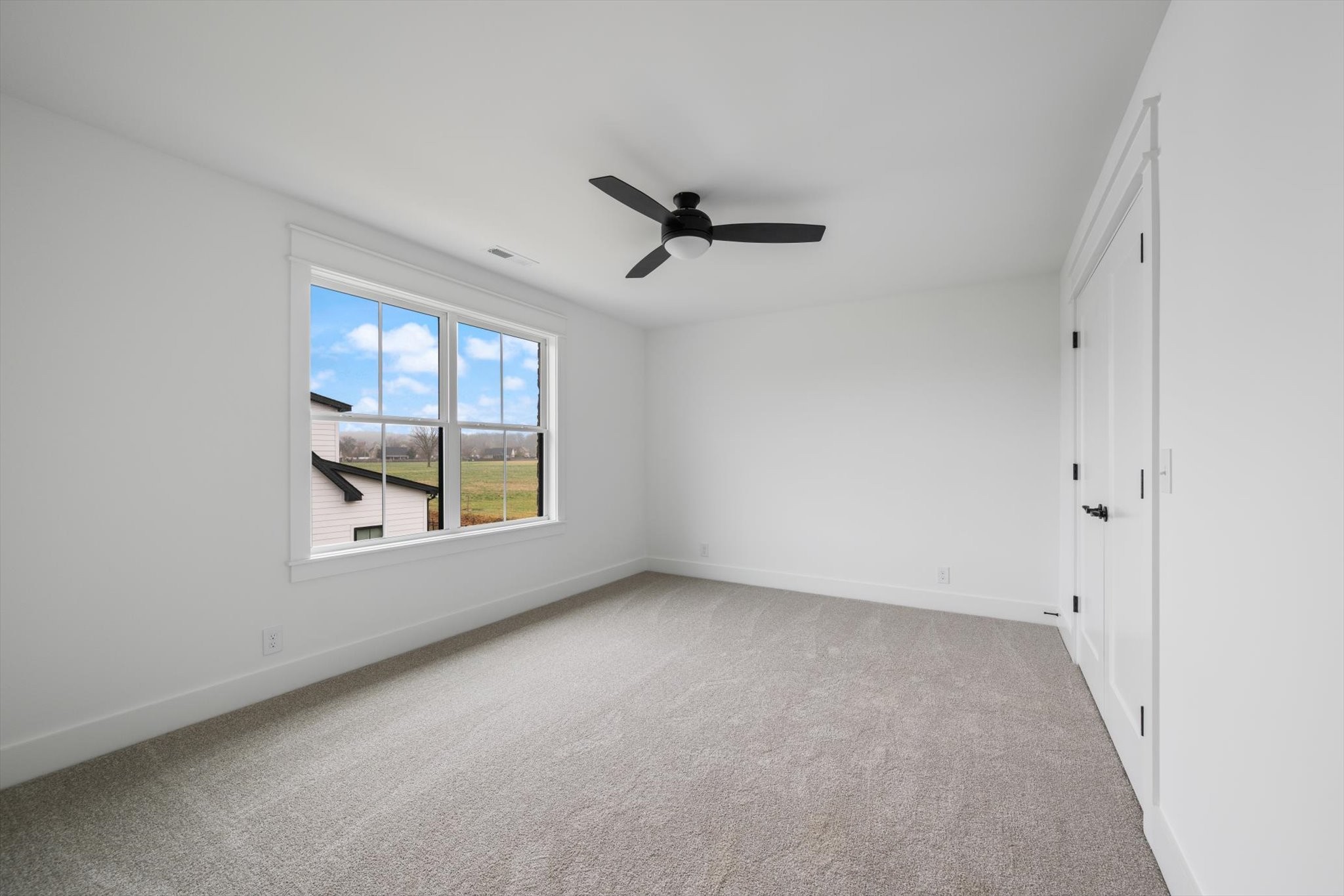 2631 Holly Springs Dr