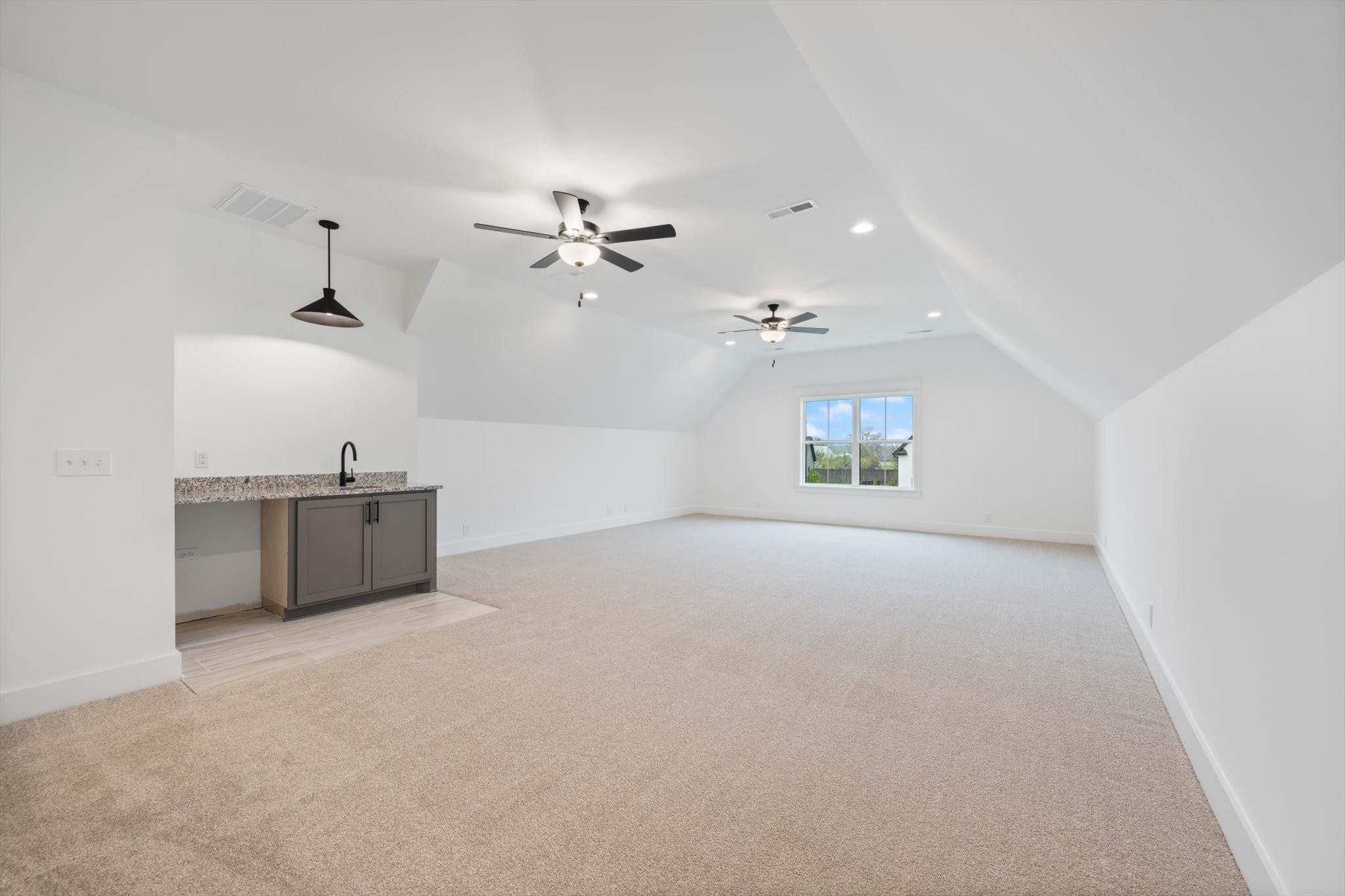 2631 Holly Springs Dr