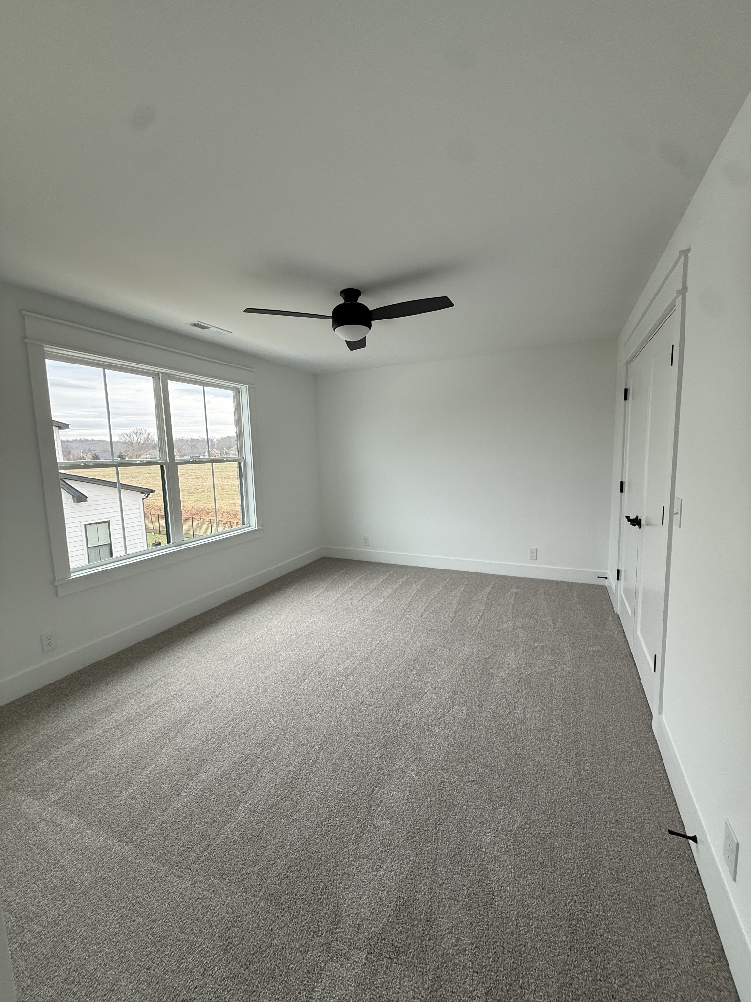 2631 Holly Springs Dr