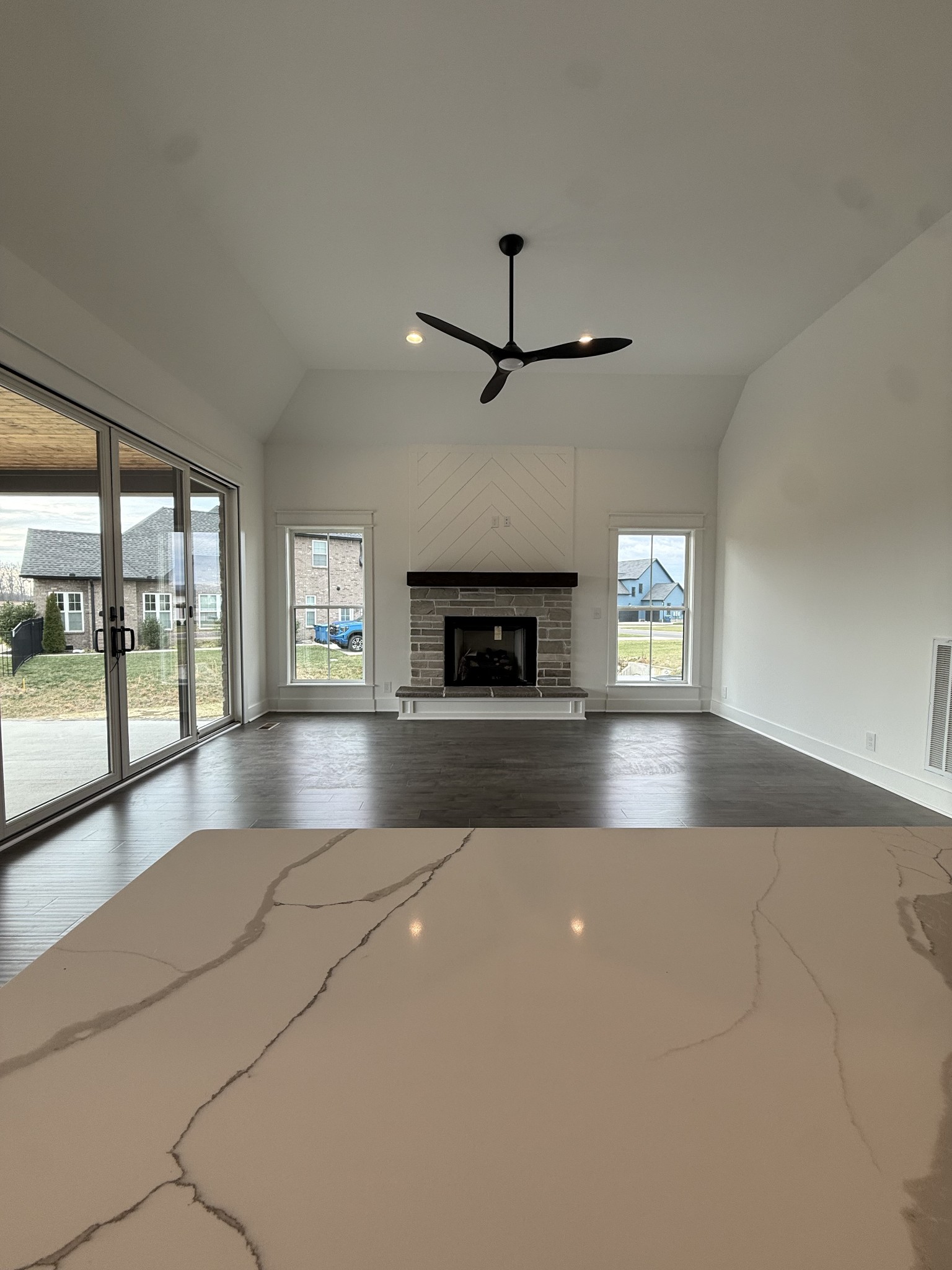 2631 Holly Springs Dr